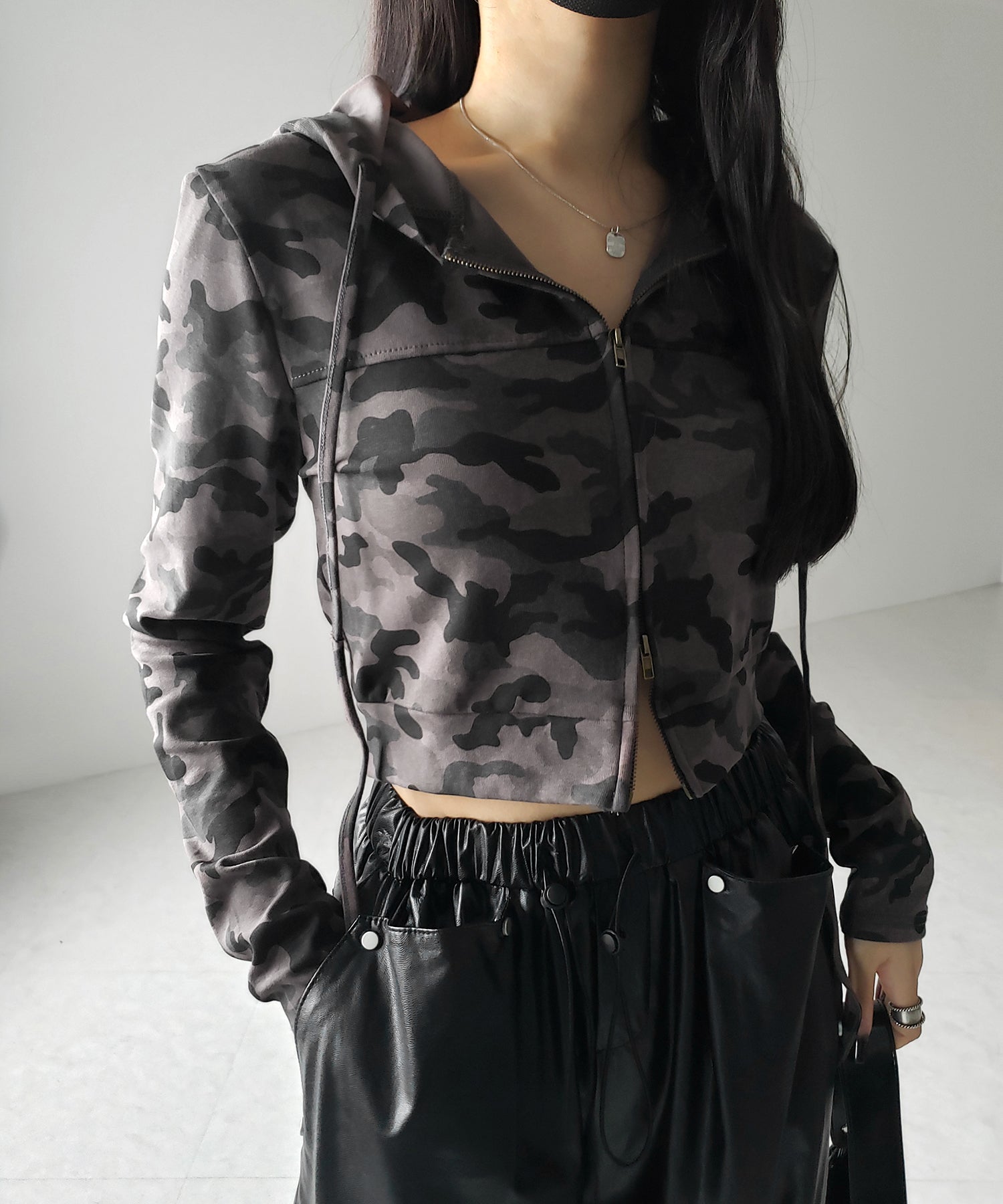 【 2color 】ダブルジップカモフラミリタリーカットパーカー / double zip camouflage military cut hoodie