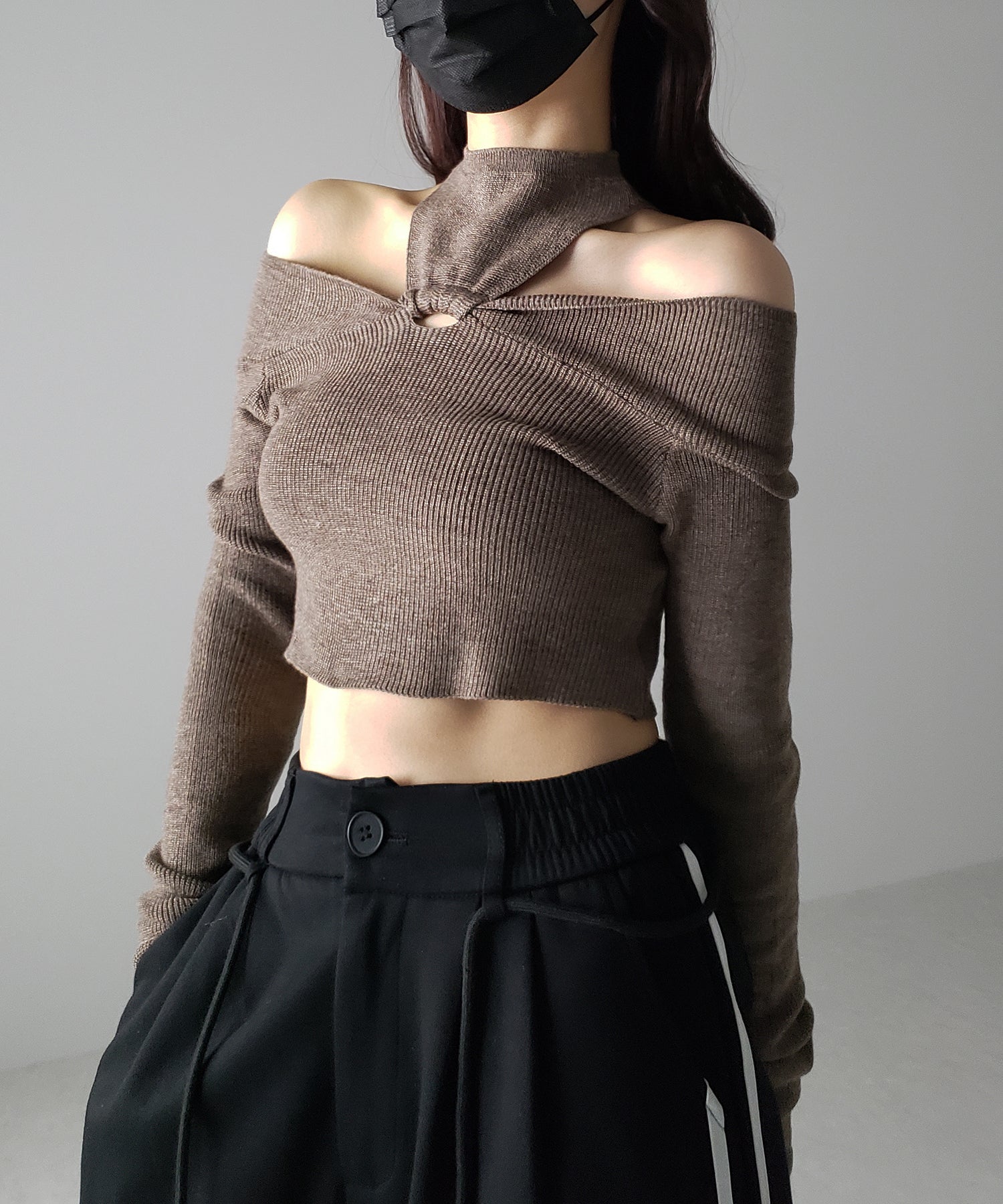 【 3 color 】カットアウトオフショルショートリブニット