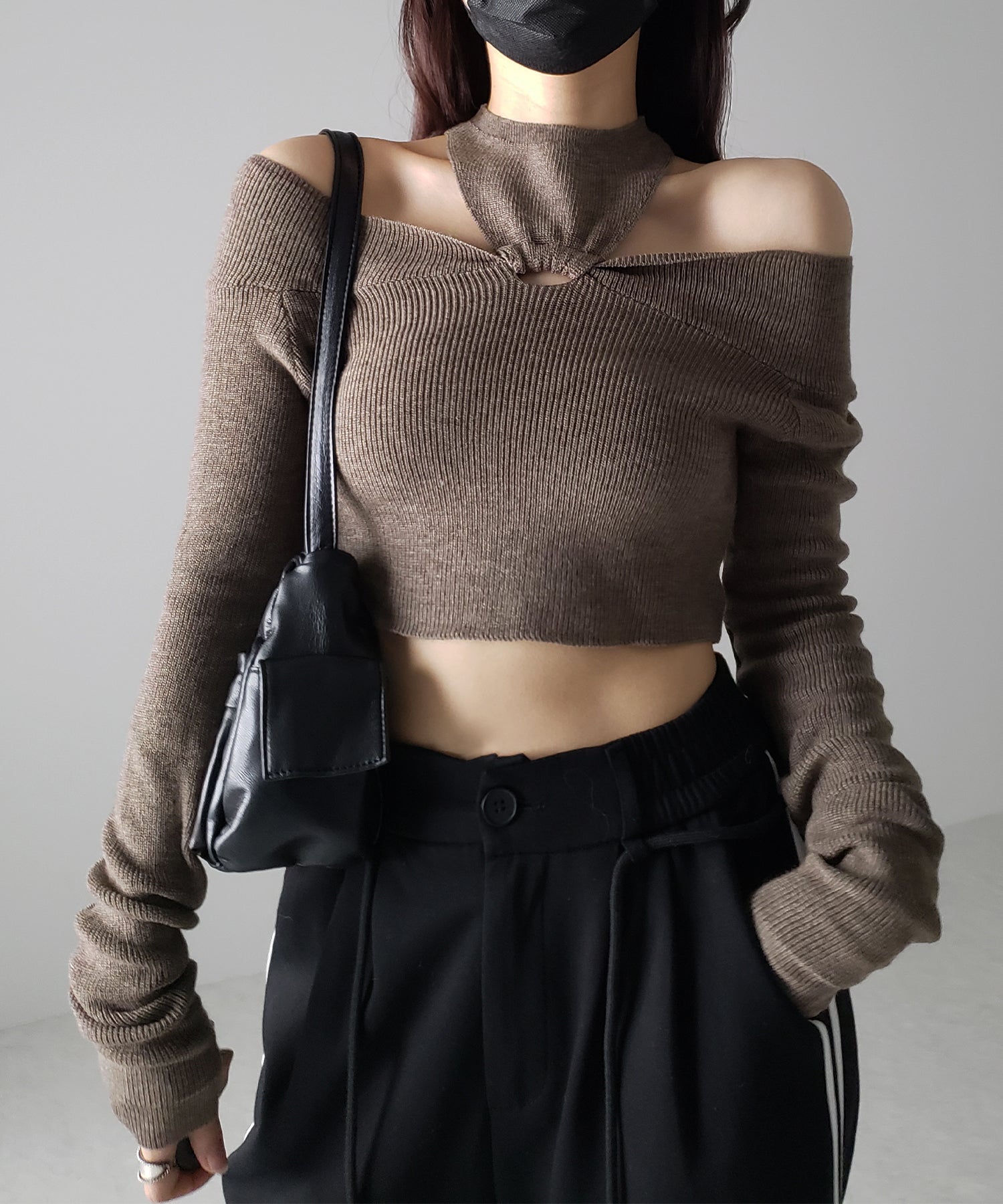 【 3 color 】カットアウトオフショルショートリブニット