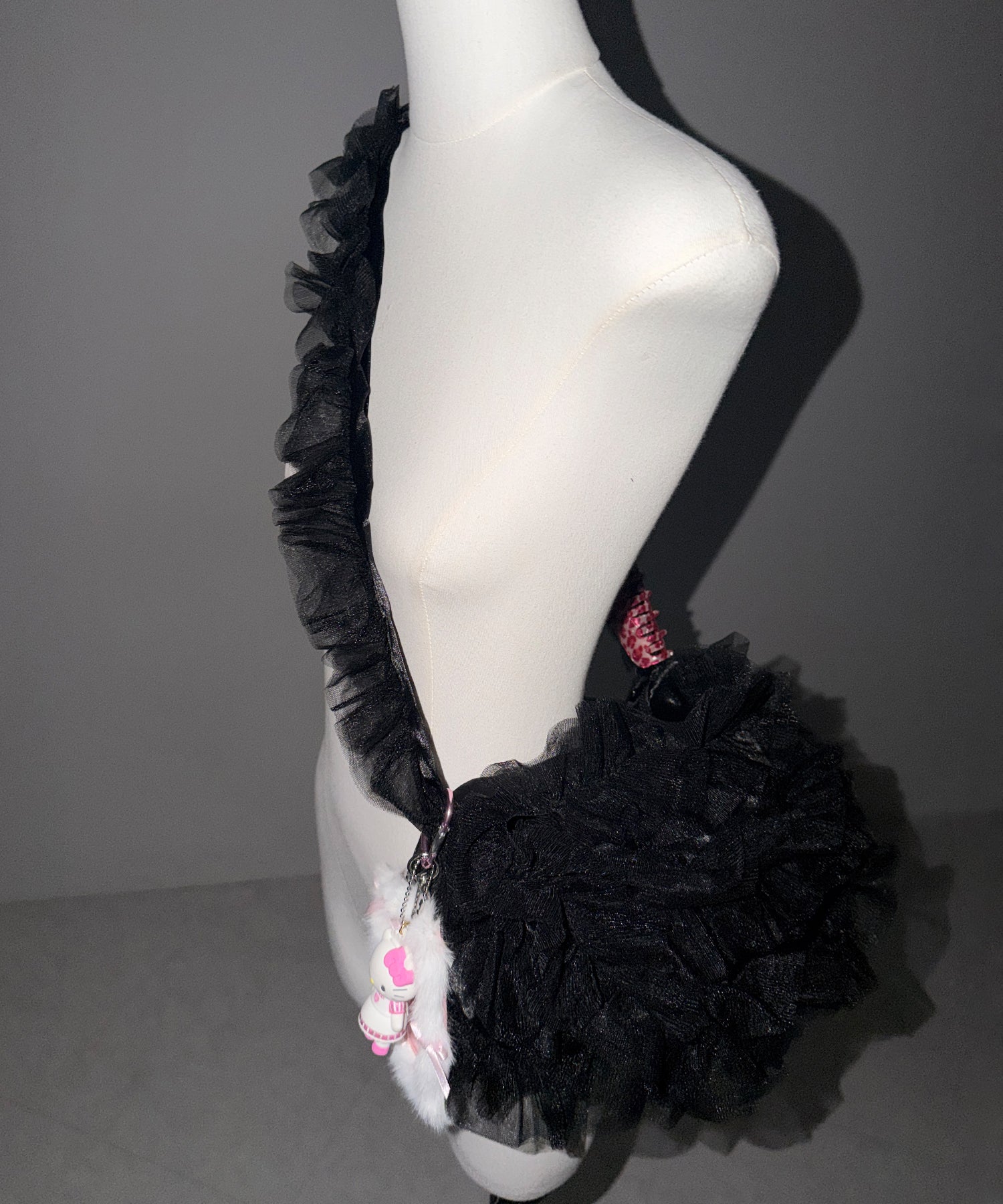 チュールフリルショルダーボディバッグ/ tulle frill shoulder body bag