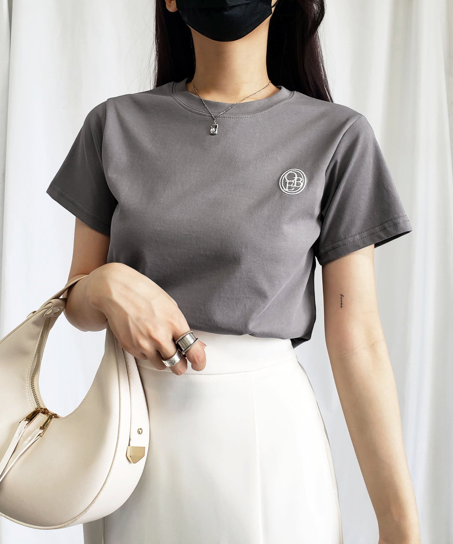 OBE刺繍 ミニロゴTシャツ【 韓国製 】
