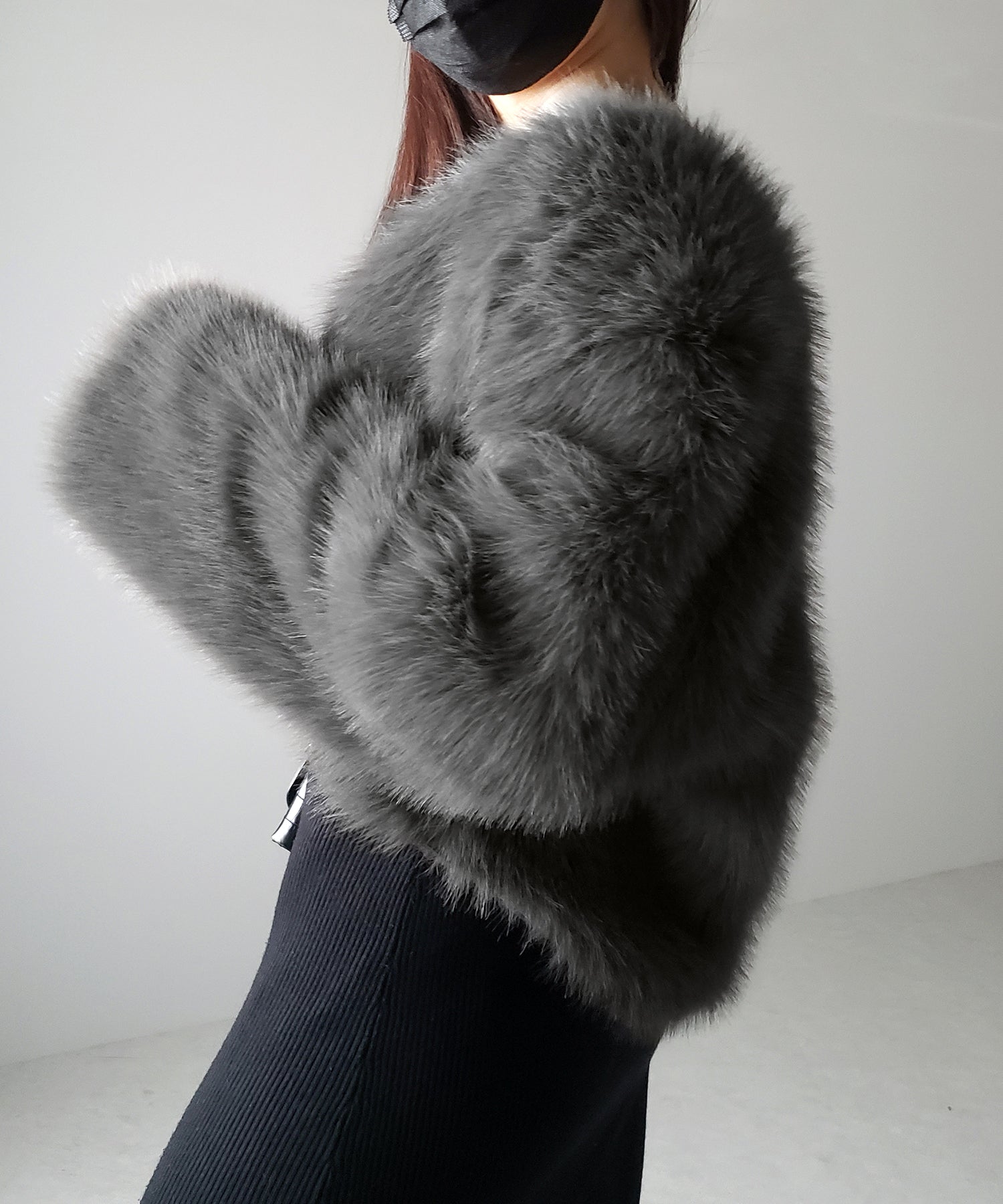 ノーカラーショートフェイクファーコート