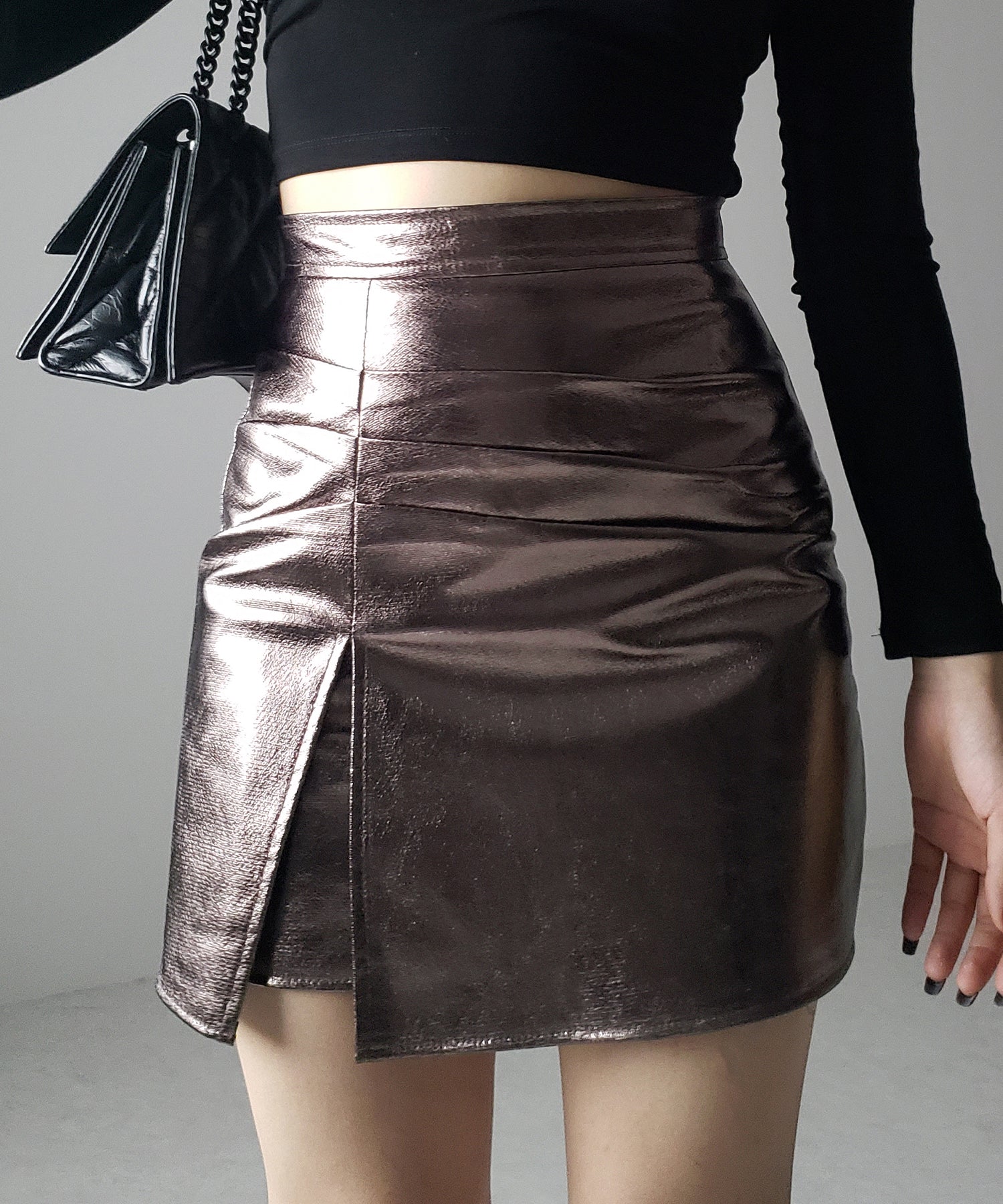 3タックメタリックスリットハイウエストタイトミニスカート