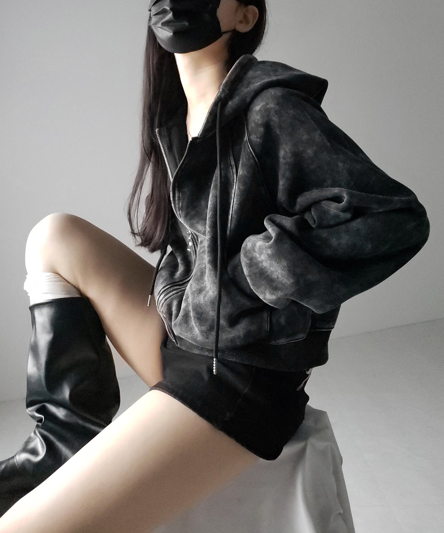 ピグメントヴィンテージショートジップパーカー / pigment vintage short zip hoodie