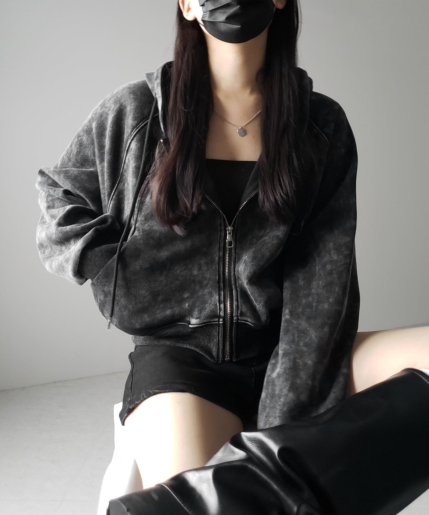 ピグメントヴィンテージショートジップパーカー / pigment vintage short zip hoodie