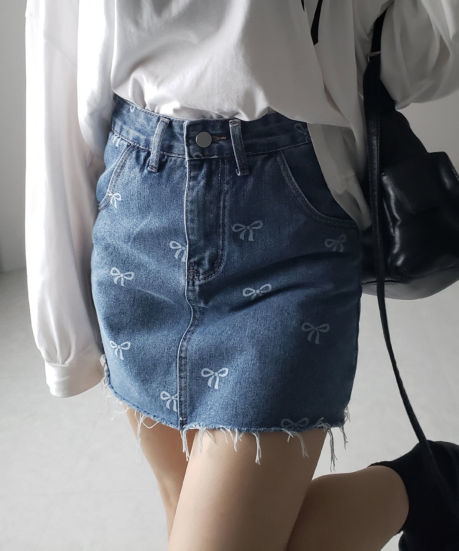 【 インパン裏地付き 】リボンプリントダメージデニムミニスカート / ribbon print damage denim mini skirt