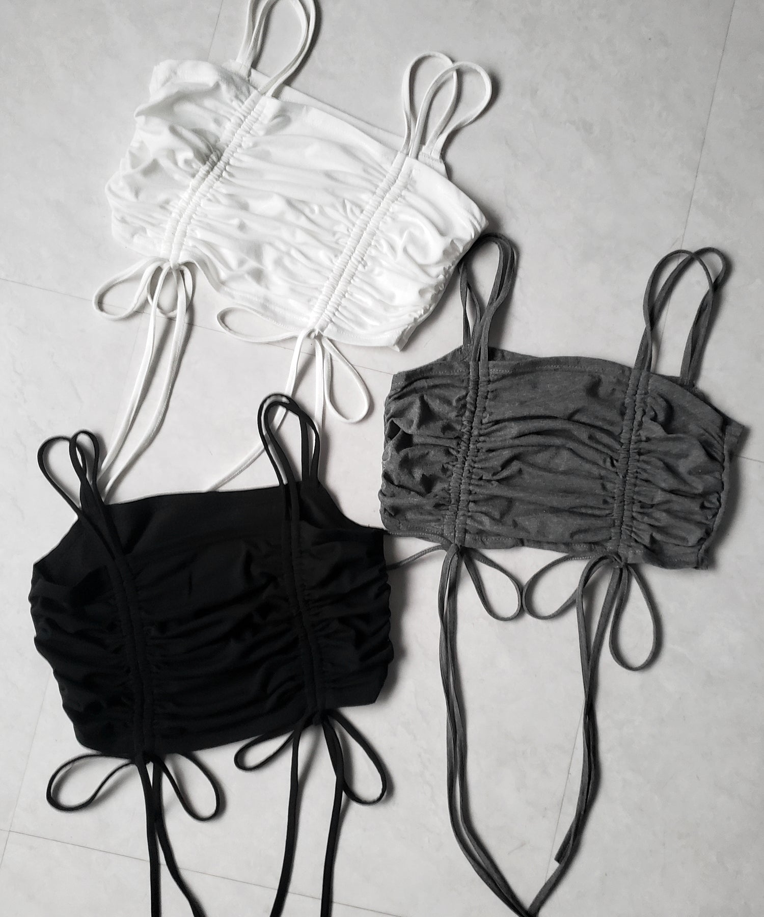 3WAYクロスストラップリボンシャーリングショートキャミソール / 3WAY cross strap ribbon shirring short camisole
