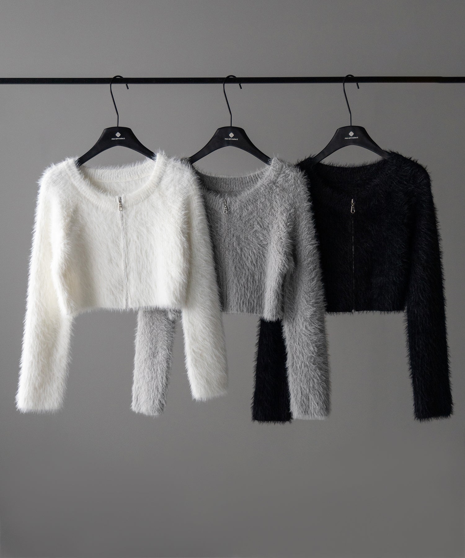 フロントジップショートシャギーニットカーディガン / front zip short shaggy knit cardigan