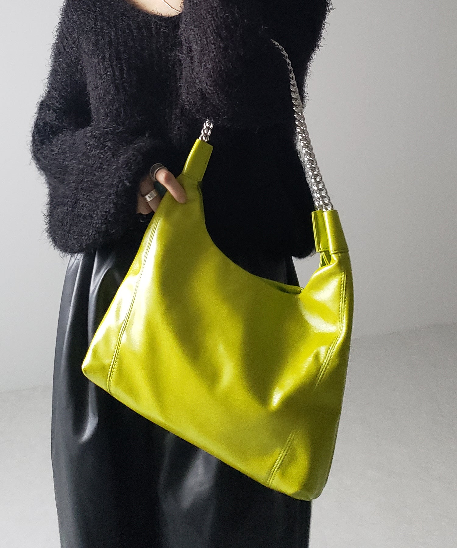 【 3color 】チェーンフェイクレザーショルダーバッグ