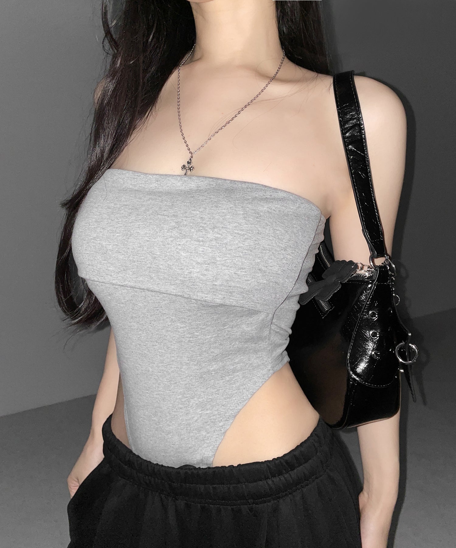 ボディスーツカットアウトベアトップ /bodysuits cutout bare tops