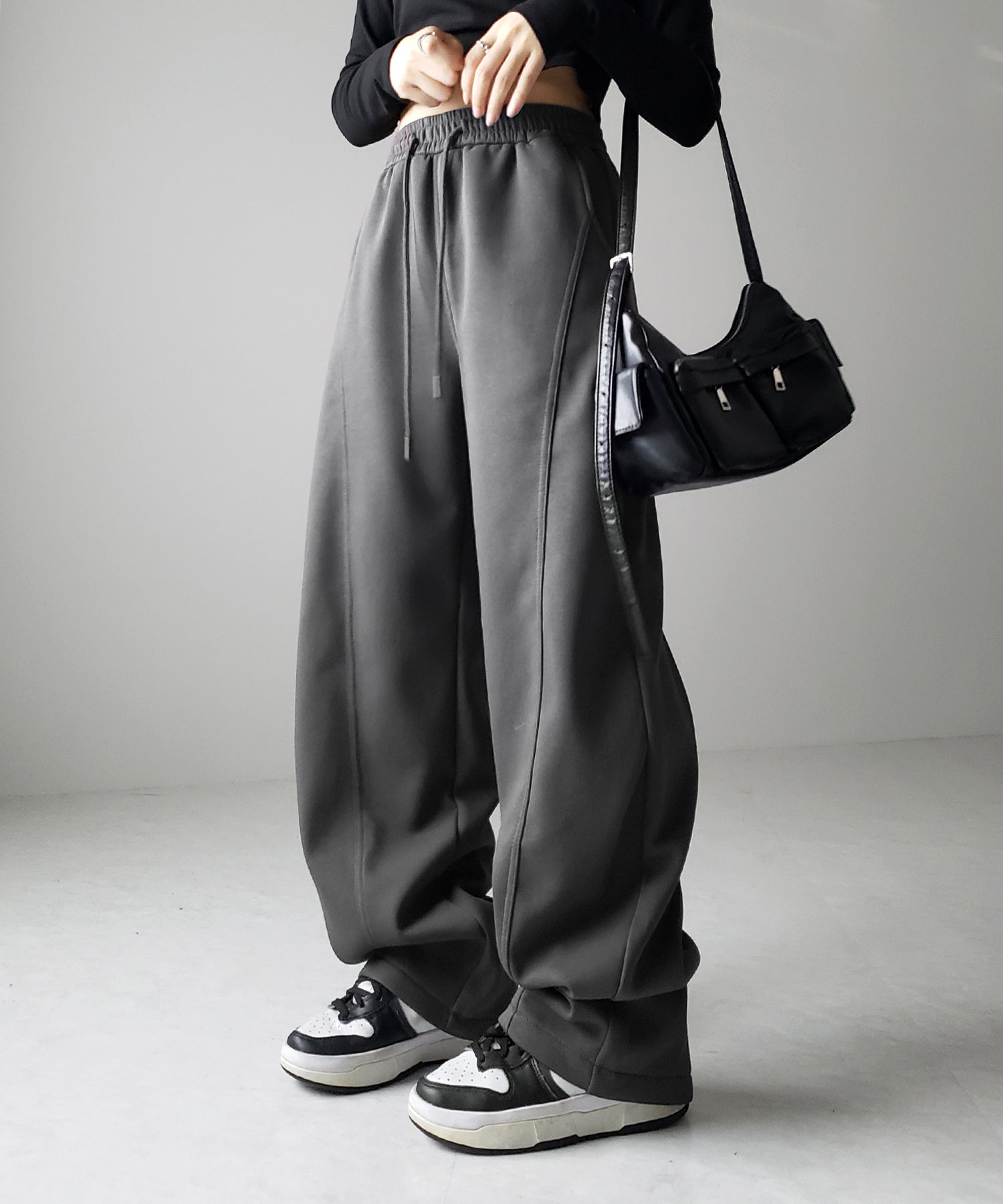 【 裏起毛 】カーブラインサイドタックワイドスウェットパンツ