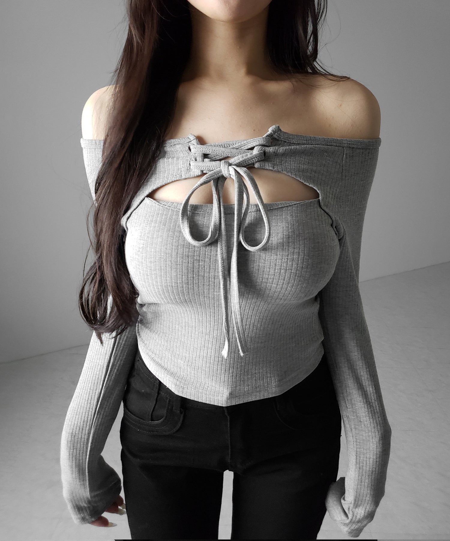 レースアップリボンカットアウトオフショルリブロンT / lace up ribbon cutout offshoulder ribbed long T-shirt