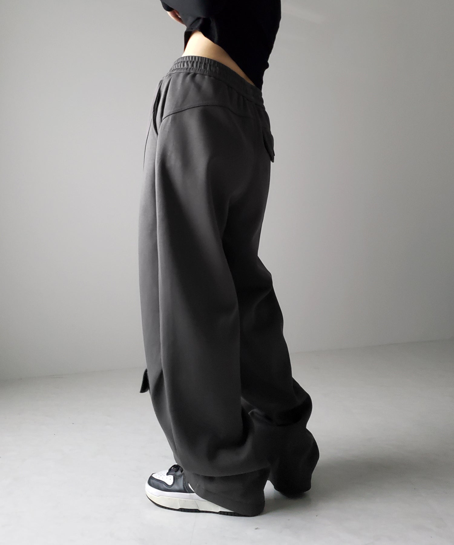 【 裏起毛 】カーブラインサイドタックワイドスウェットパンツ