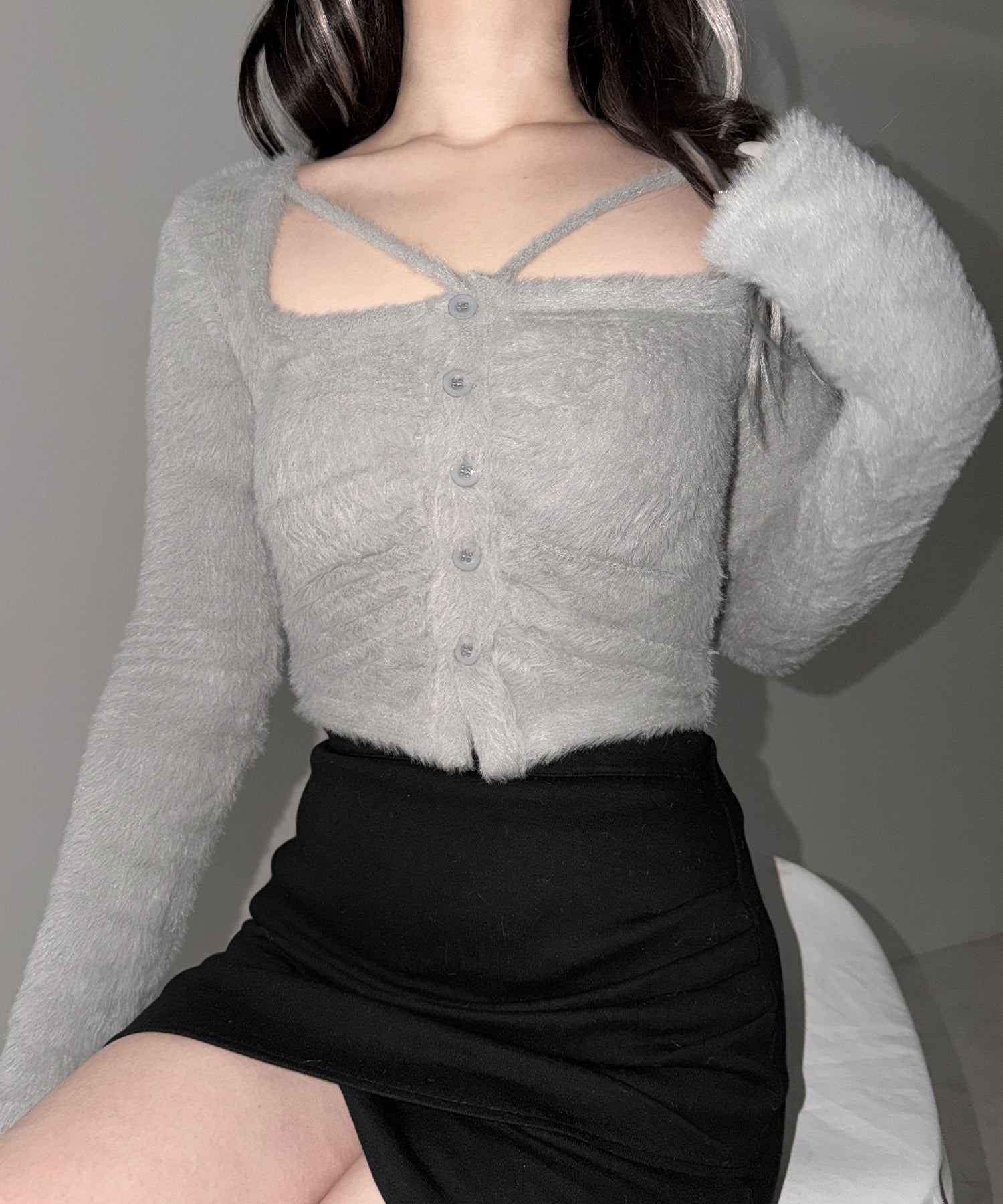 クロスストラップスクエアショートシャギーカーディガン / cross strap square short shaggy cardigan