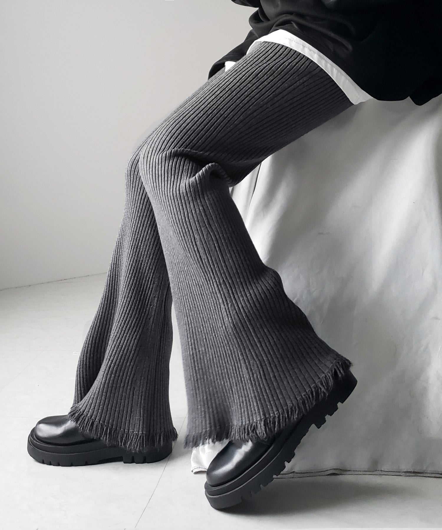 フリンジリブニットフレアパンツ / fringe lib knit flare pants