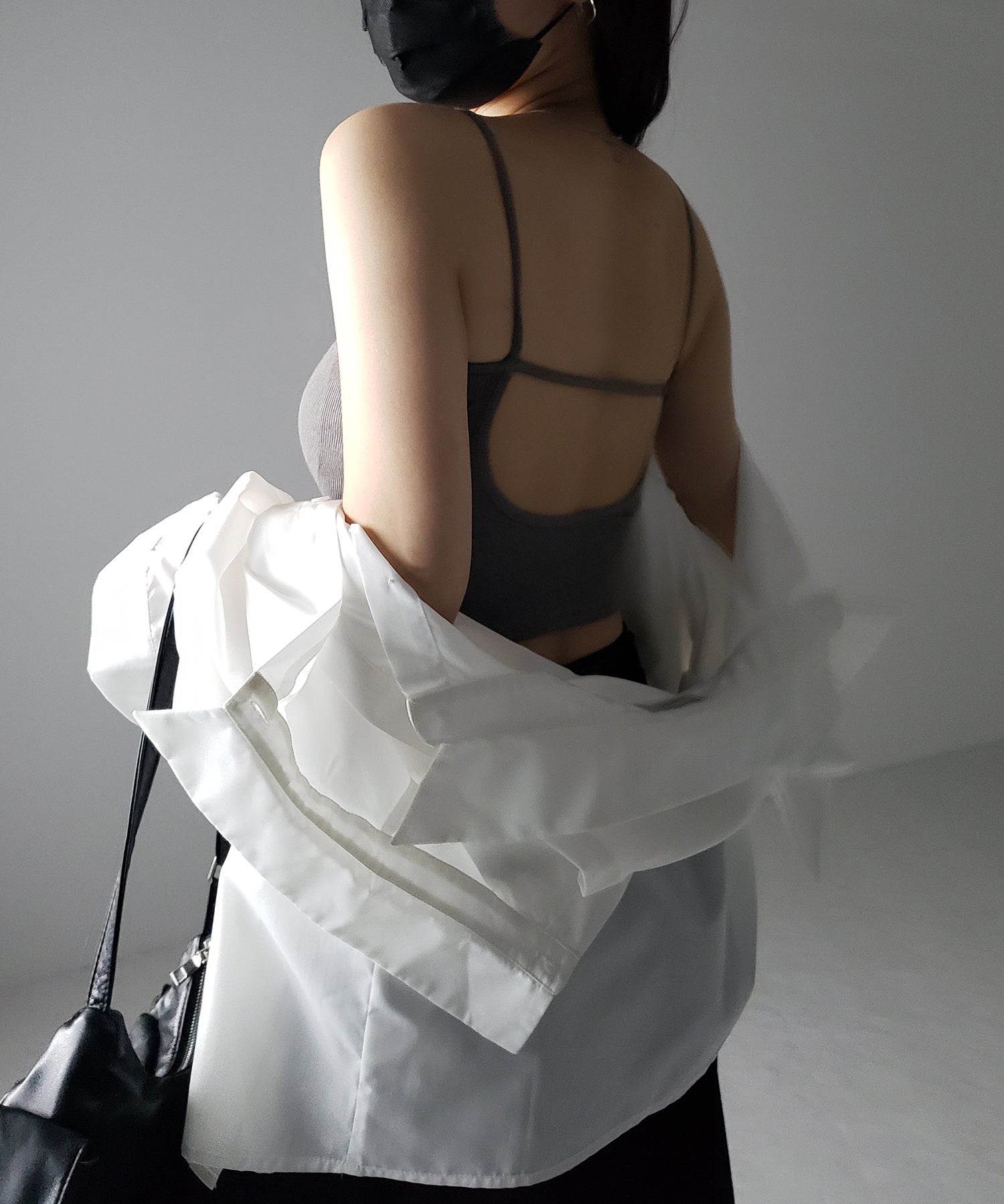 【 カップ付き 】フロントボタンヘンリーネックショートリブキャミソール / front button henry neck short rib camisole