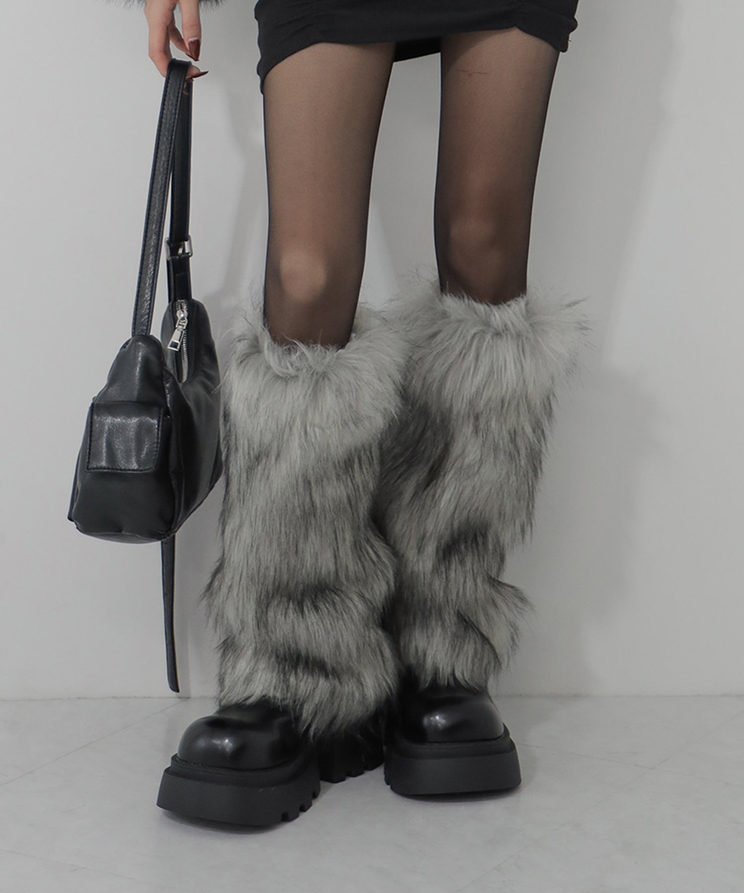 フェイクファーレッグウォーマー / fake fur leg warmer