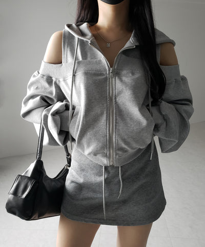 オープンショルダーカットアウトジップアップパーカー / open shoulder cut out zip up hoodie