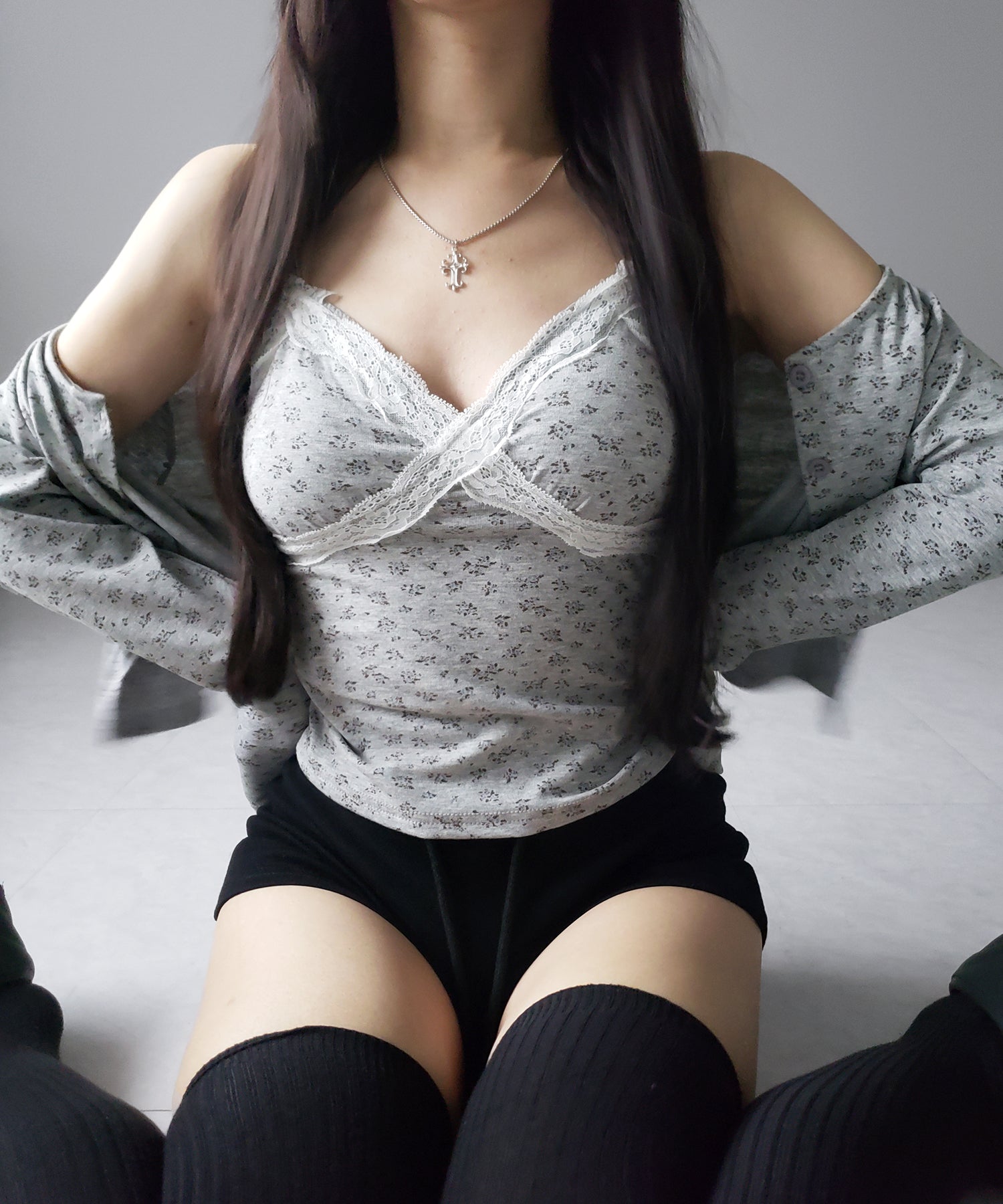 【 2点セット 】小花柄レースキャミソール + カーディガン SET / ( 2piece SET )Floral lace camisole + cardigan SET