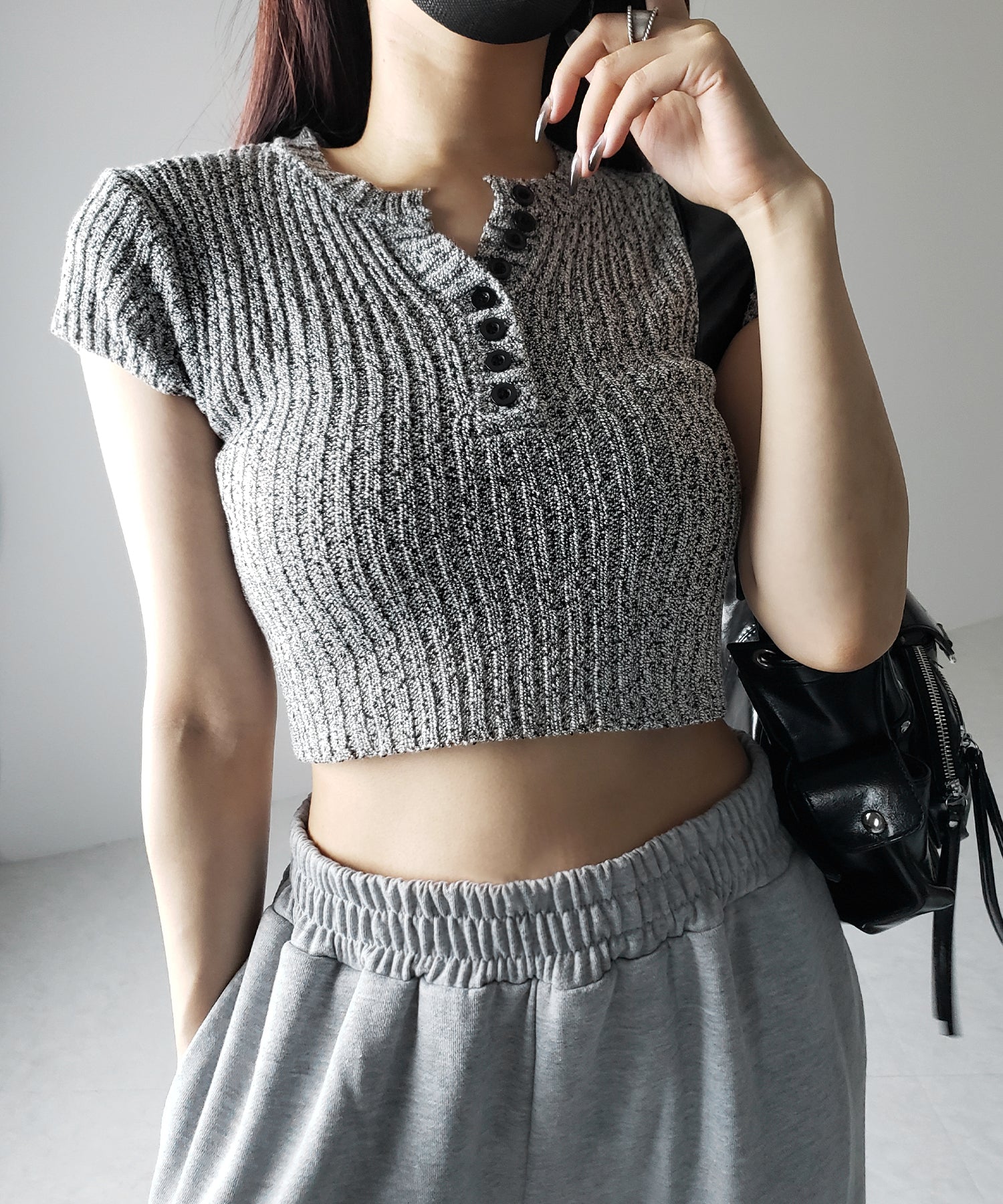 キーネックショートサマーリブニットトップス / Key neck short summer rib knit tops