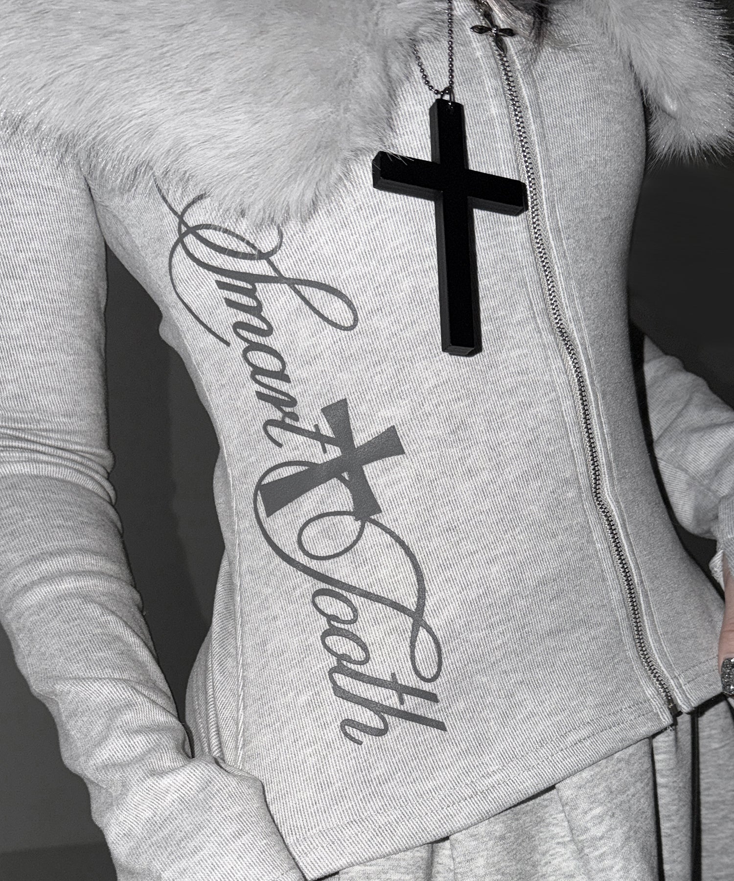 ファー襟クロスロゴジップアップリブカーディガン / fur collar cross logo zipup rib cardigan