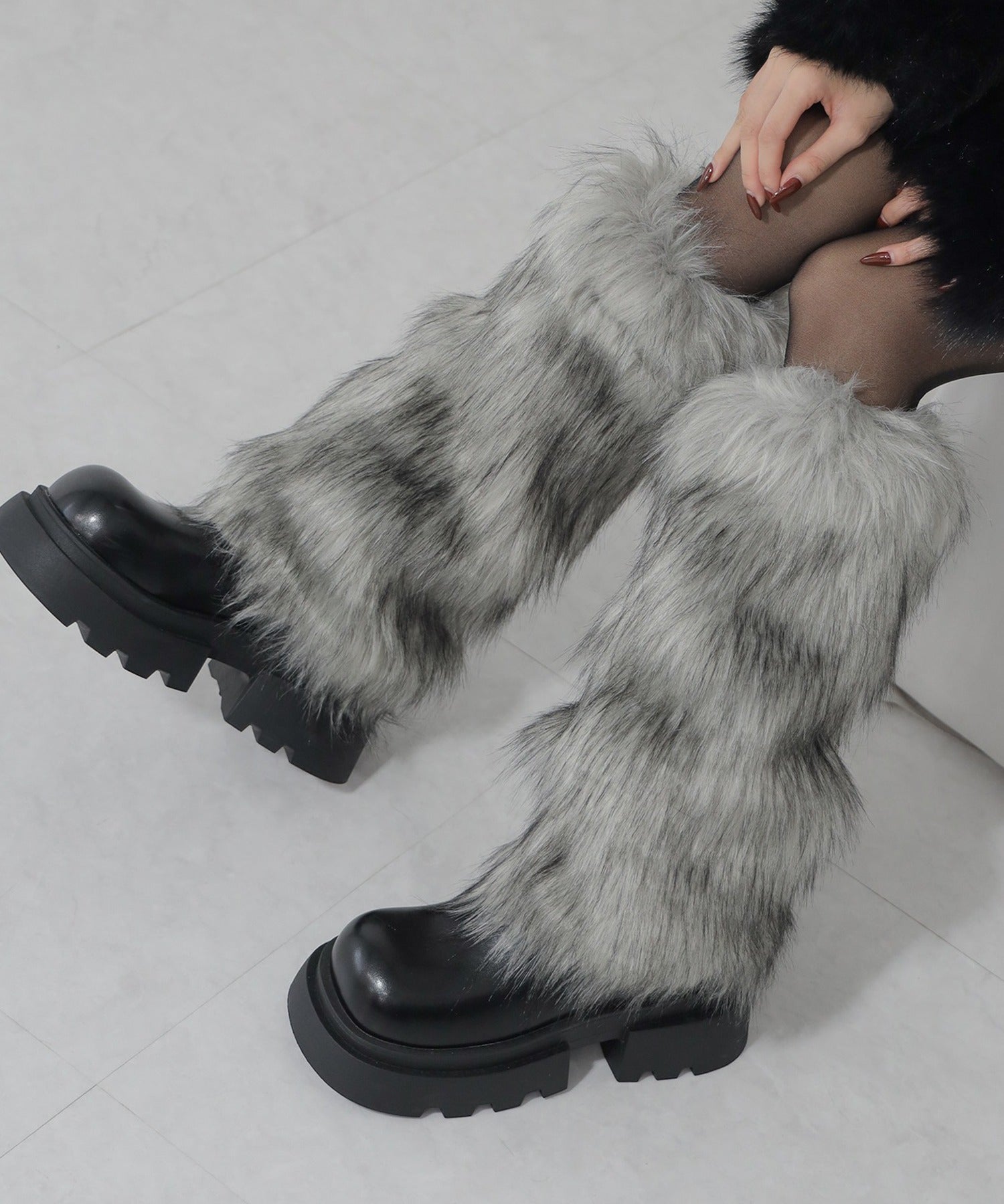 フェイクファーレッグウォーマー / fake fur leg warmer
