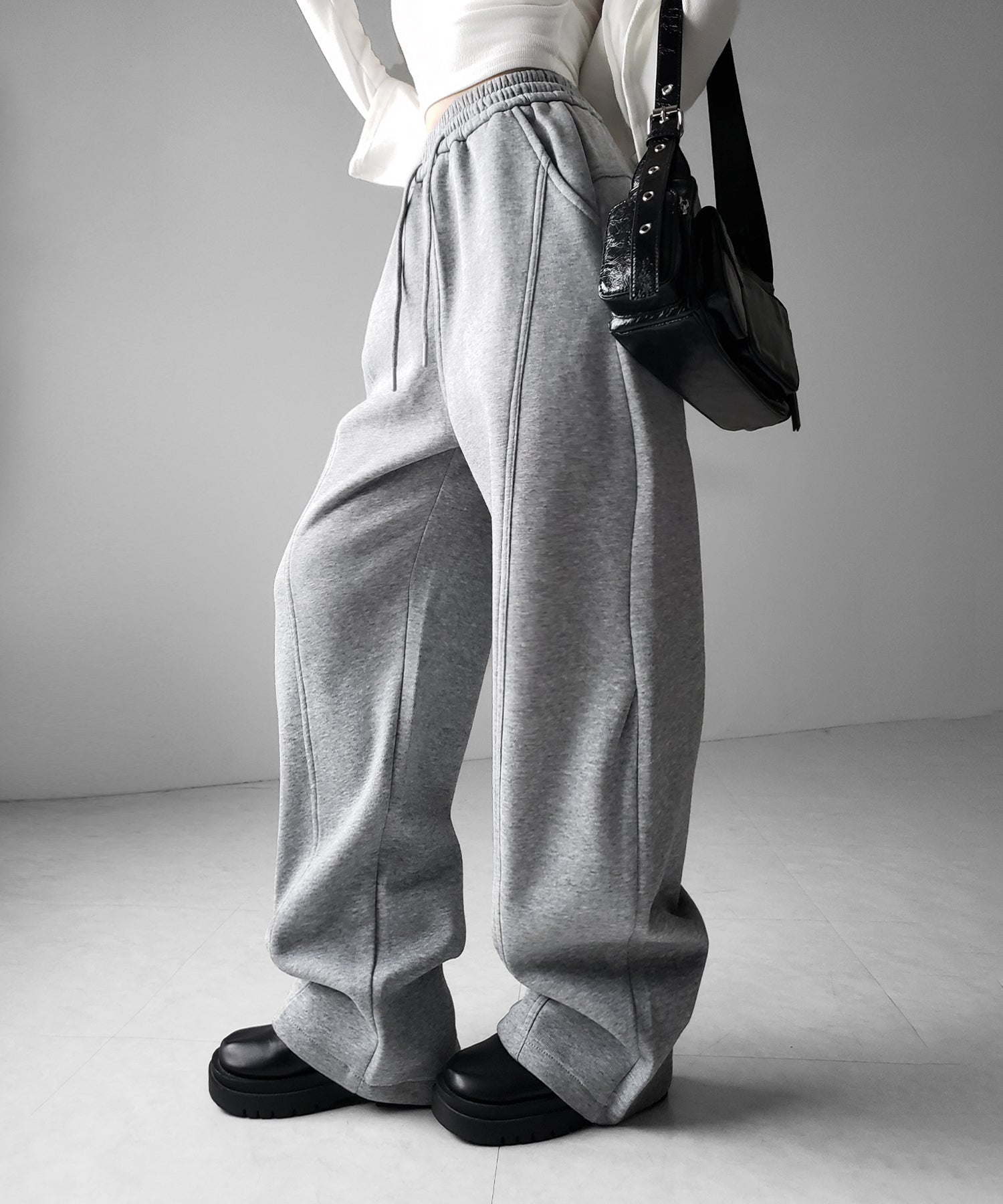 【 裏起毛 】カーブラインサイドタックワイドスウェットパンツ