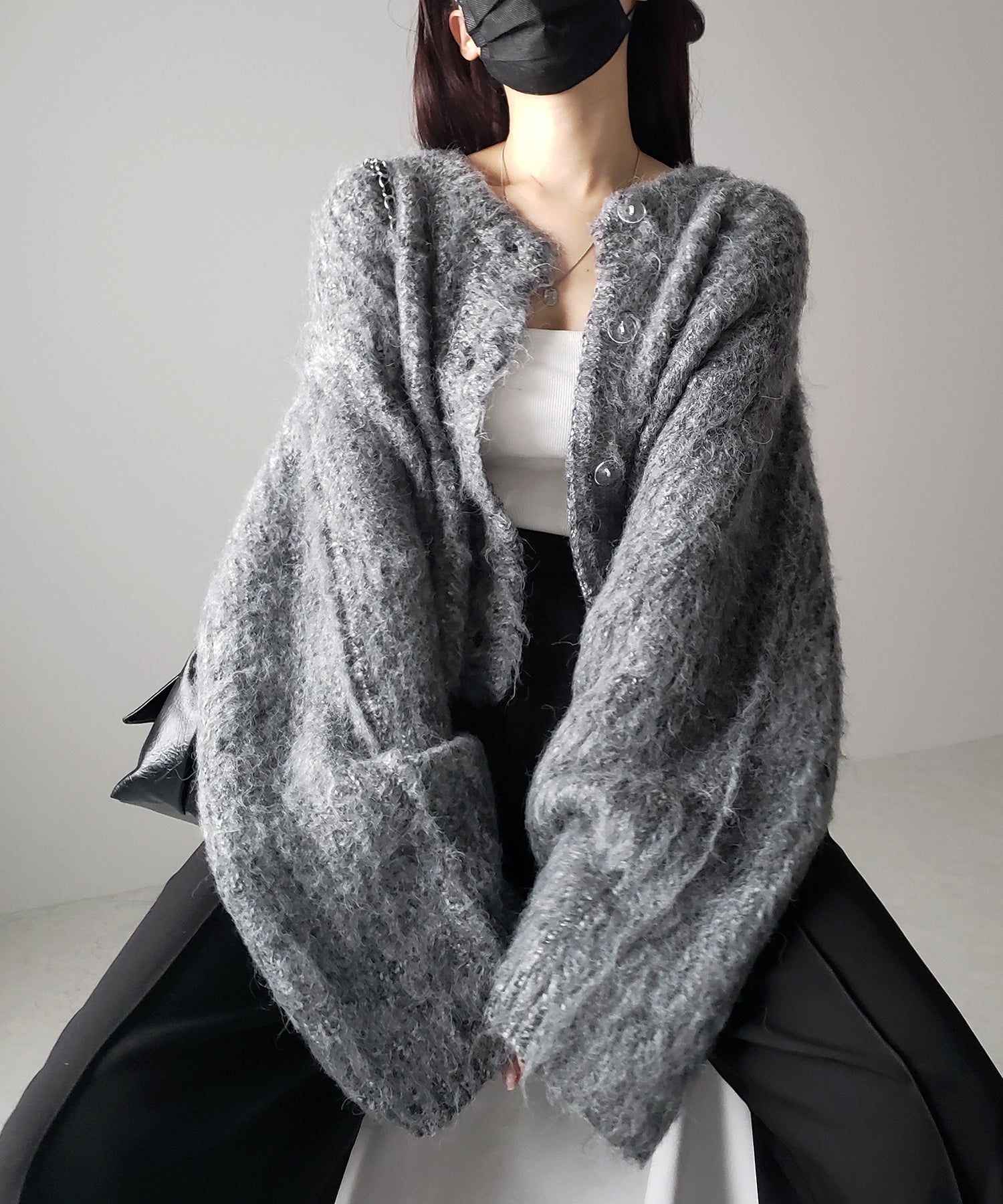 ボリュームワイドスリーブショートシャギーニットカーディガン / volume wide sleeve short shaggy knit cardigan