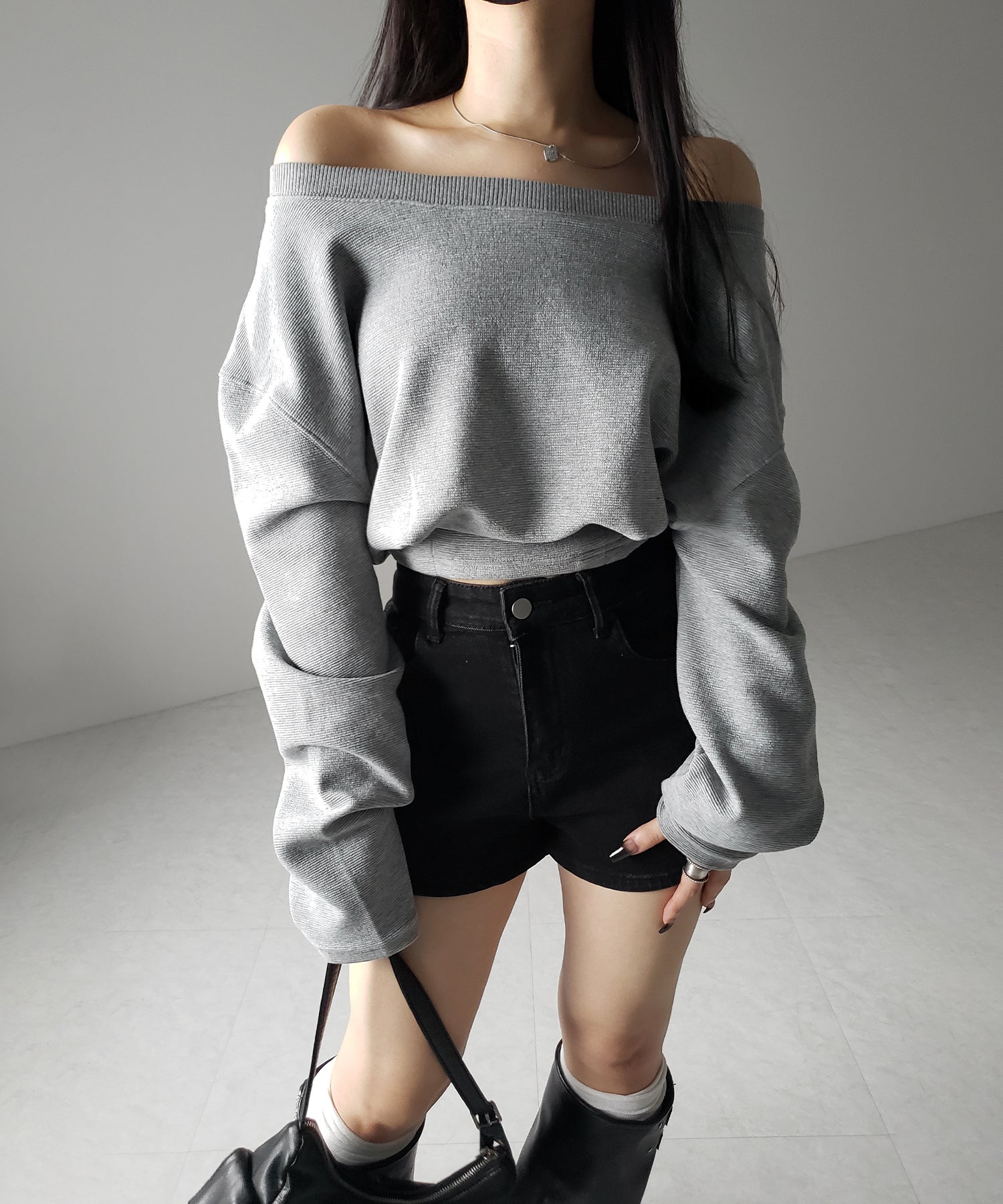 オフショルダーショートスウェットライクトップス / off shoulder short sweat like tops