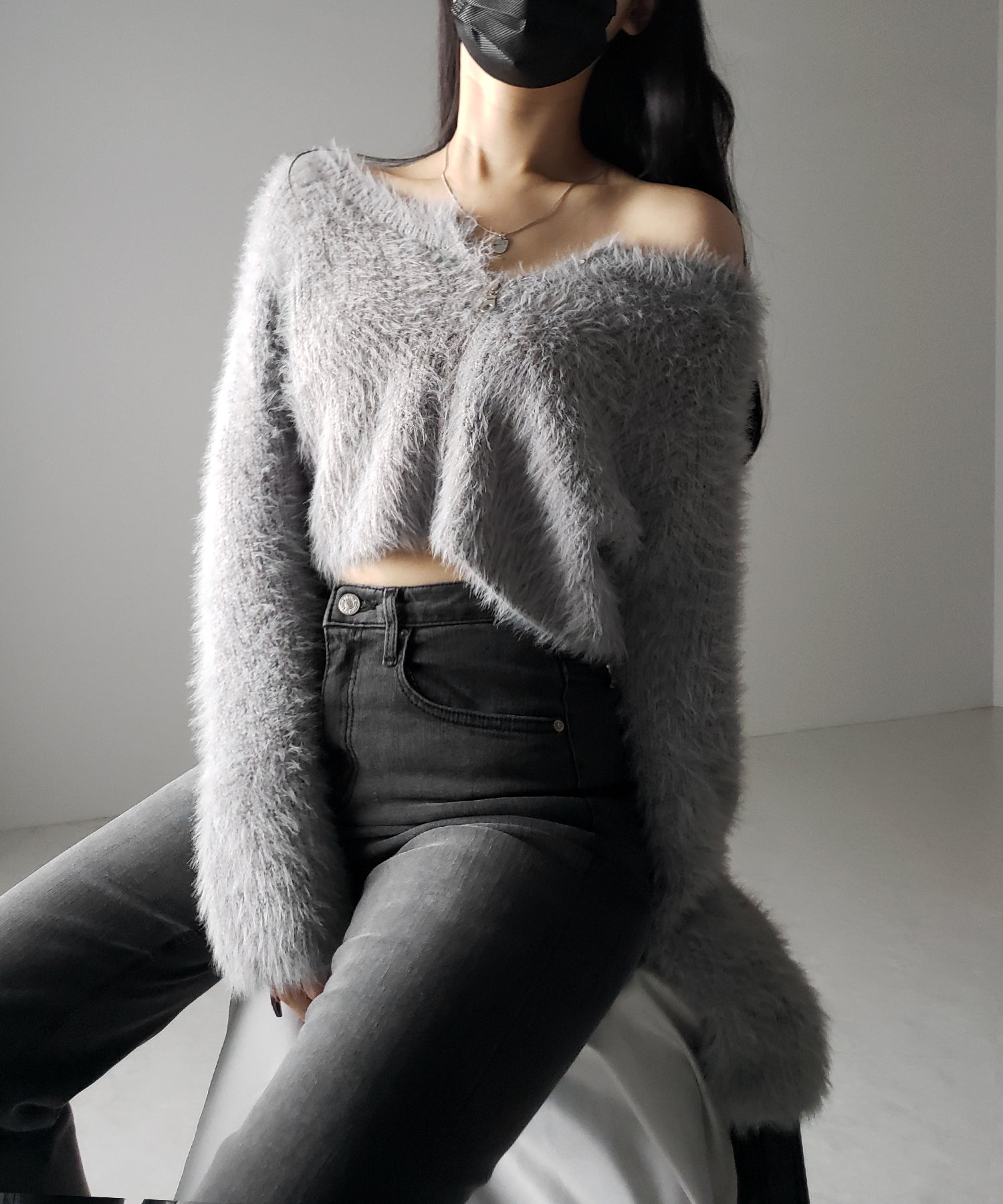 フロントジップショートシャギーニットカーディガン / front zip short shaggy knit cardigan