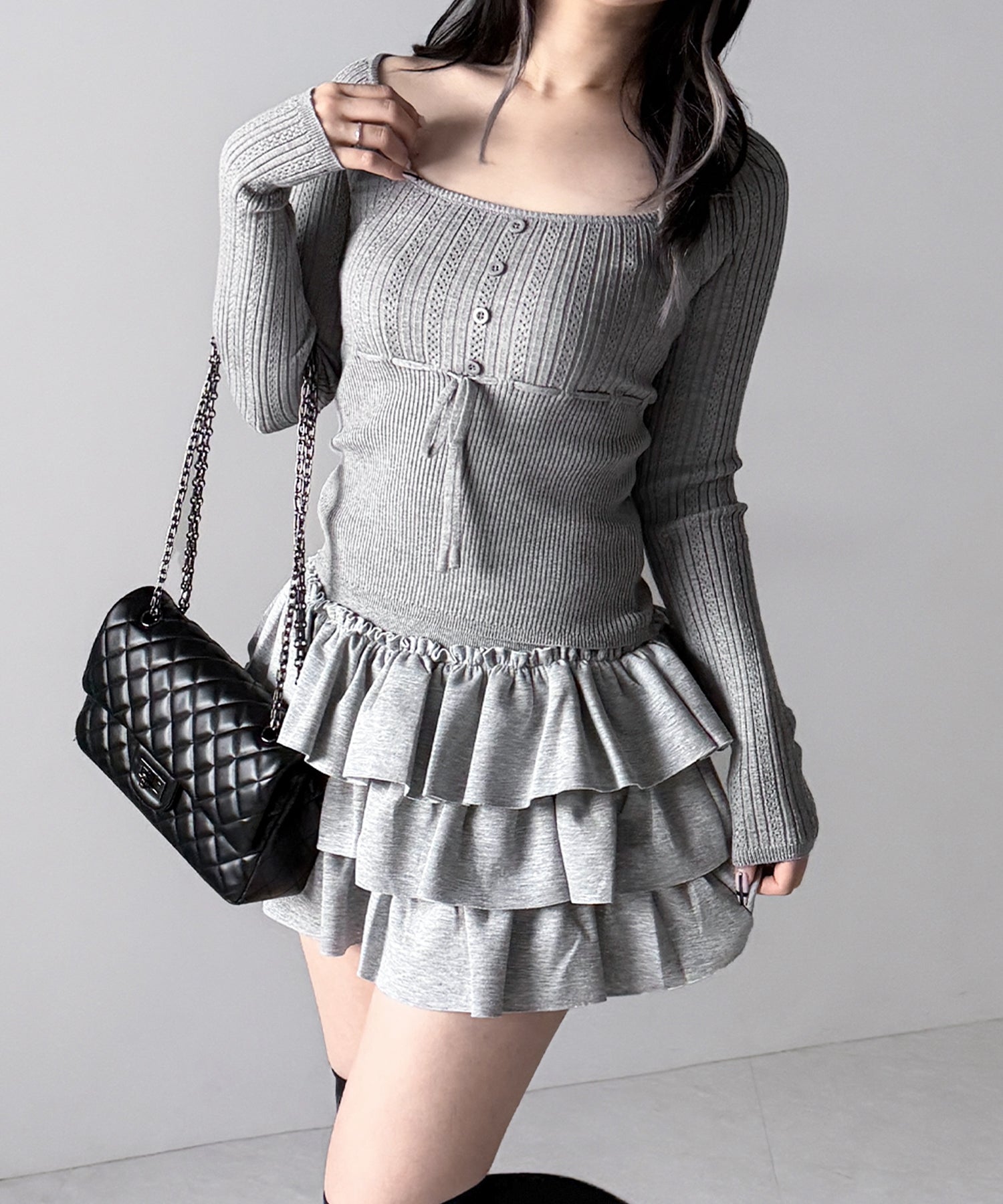 スリムフィット透かし柄リブニット / slim fit watermark pattern rib knit tops