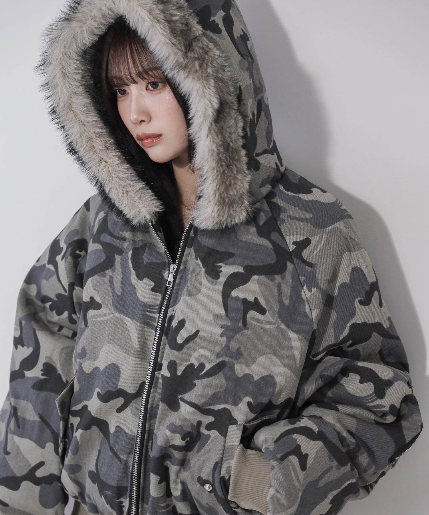カモフラフェイクファーフーディ中綿ジャケット / camouflage fake fur hoodie down jacket