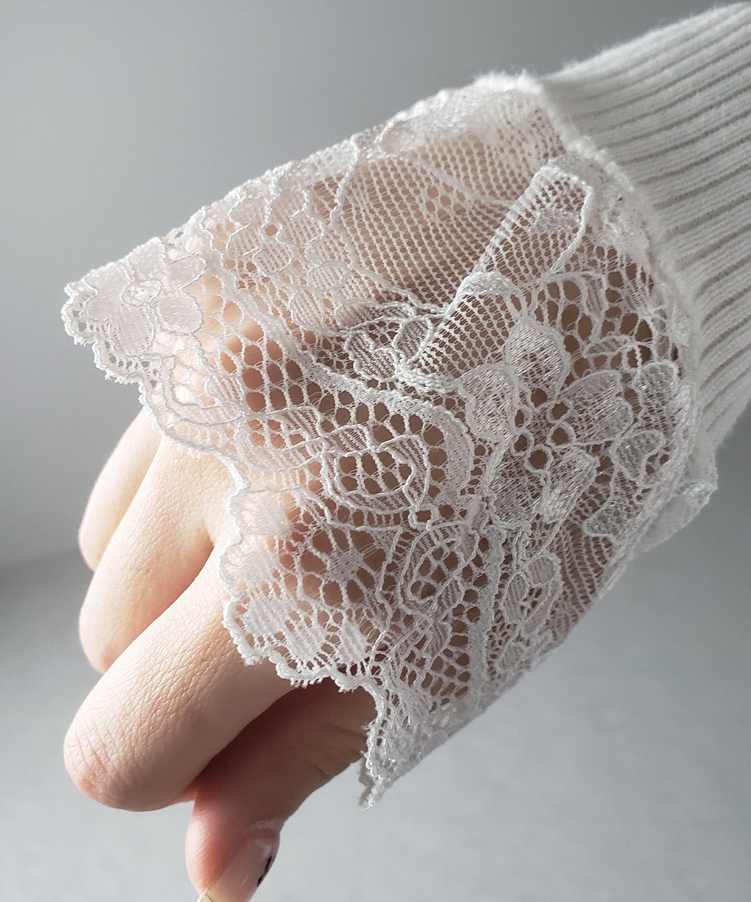 フロントリボンレース切替リブニットトップス / front ribbon lace switching ribbed knit tops