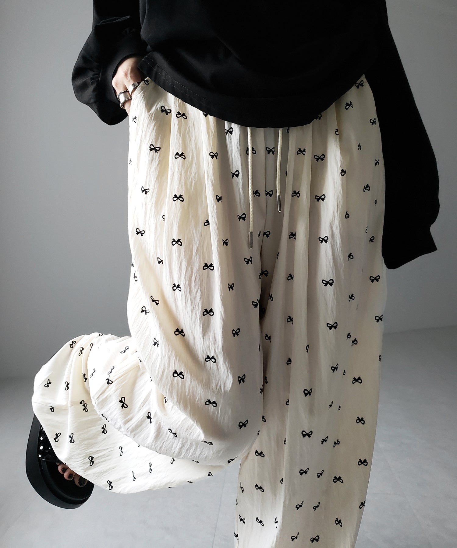 【 2color 】リボンプリントワイドイージーパンツ / ribbon print wide easy pants