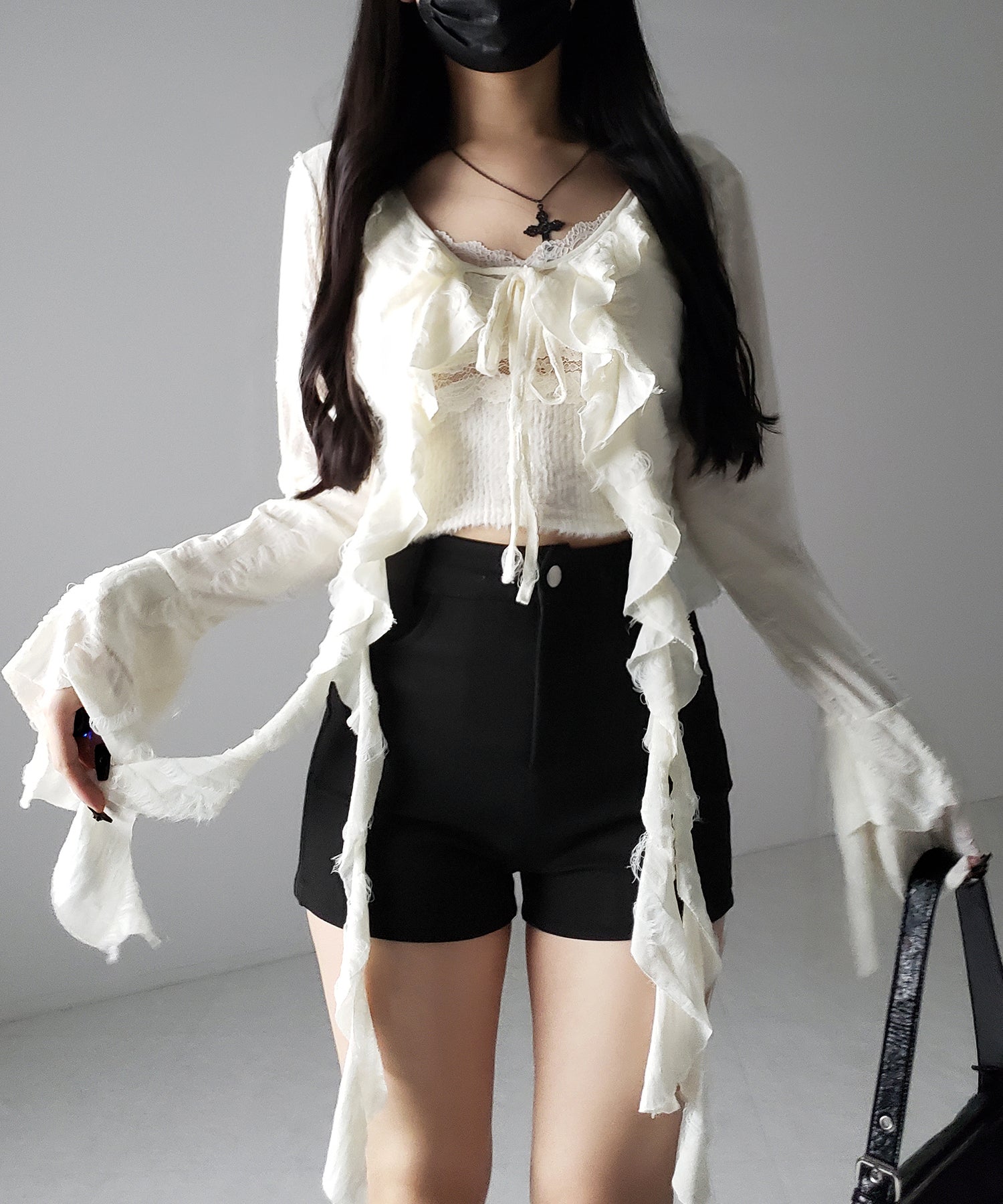【 2color 】ダメージフリルショートリボンカーディガン / damage frill short ribbon cardigan