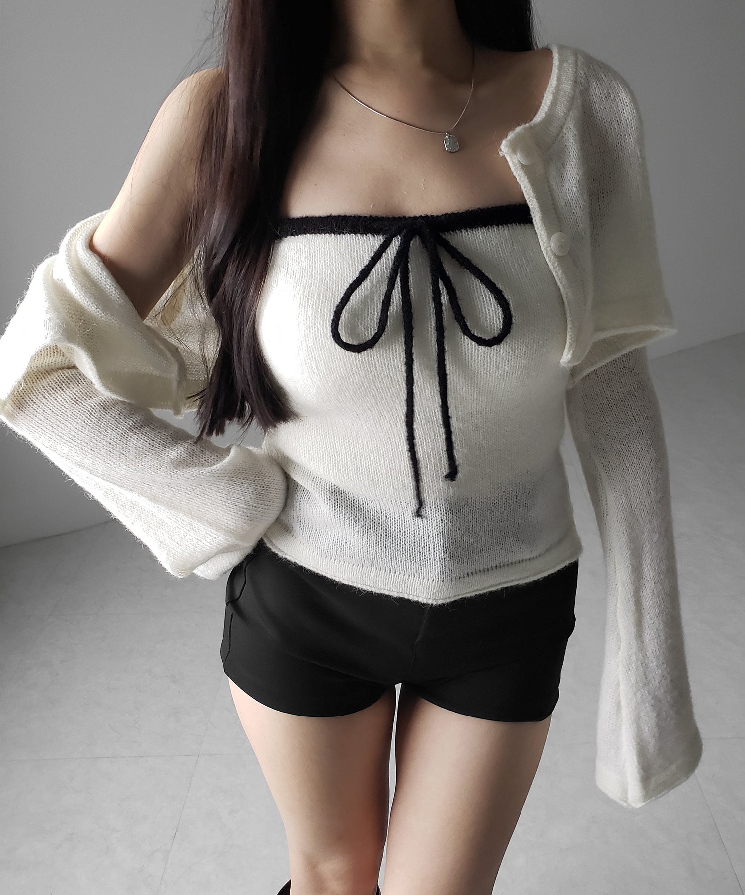 【 2点セット 】フロントリボンニットベアトップ + 長袖ショートカーディガン SET / front ribbon knit bare top + long sleeve short cardigan set