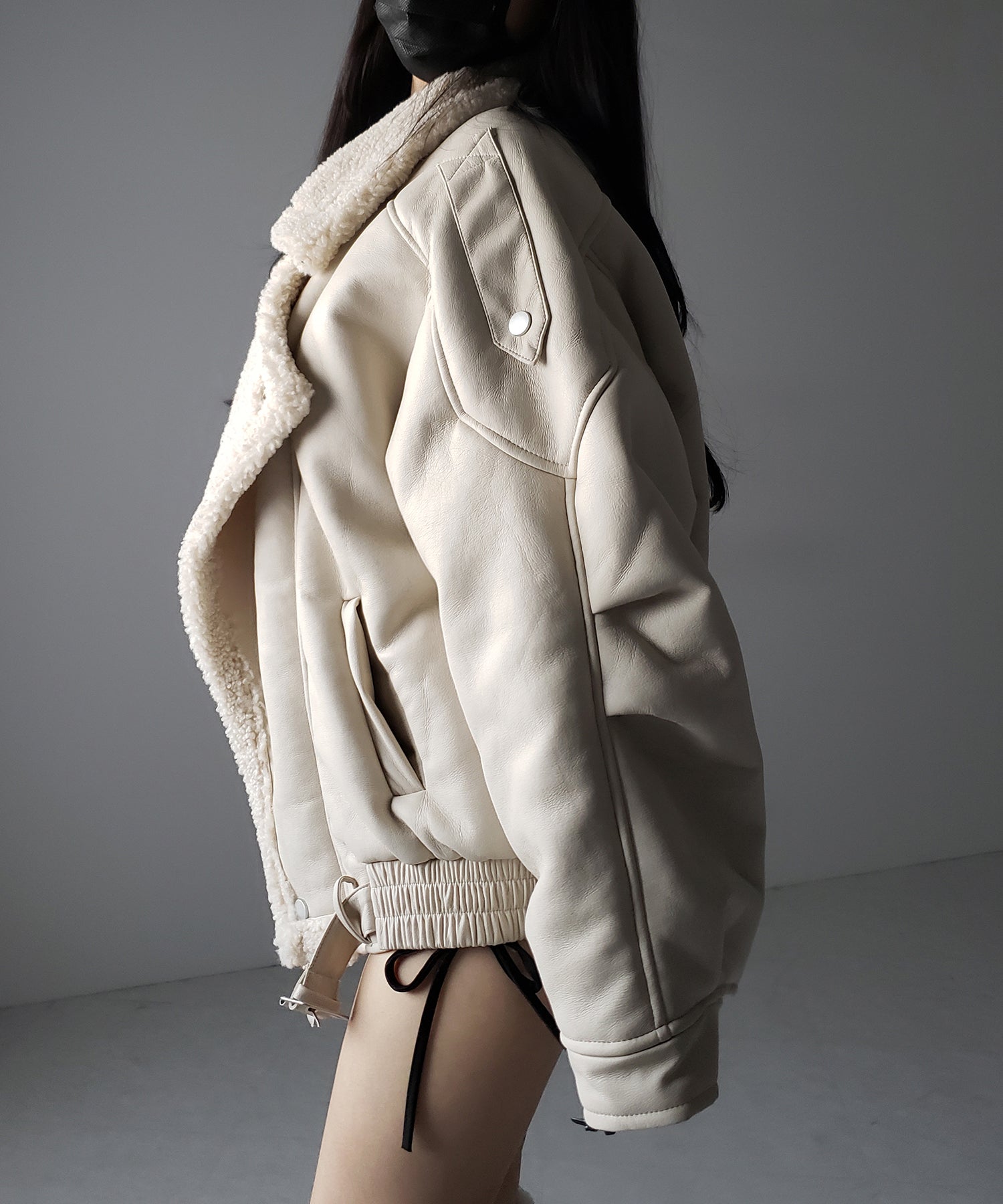 【 2color 】フェイクレザーベルテッドボアムートンジャケット / fake leather belted boa mouton jacket