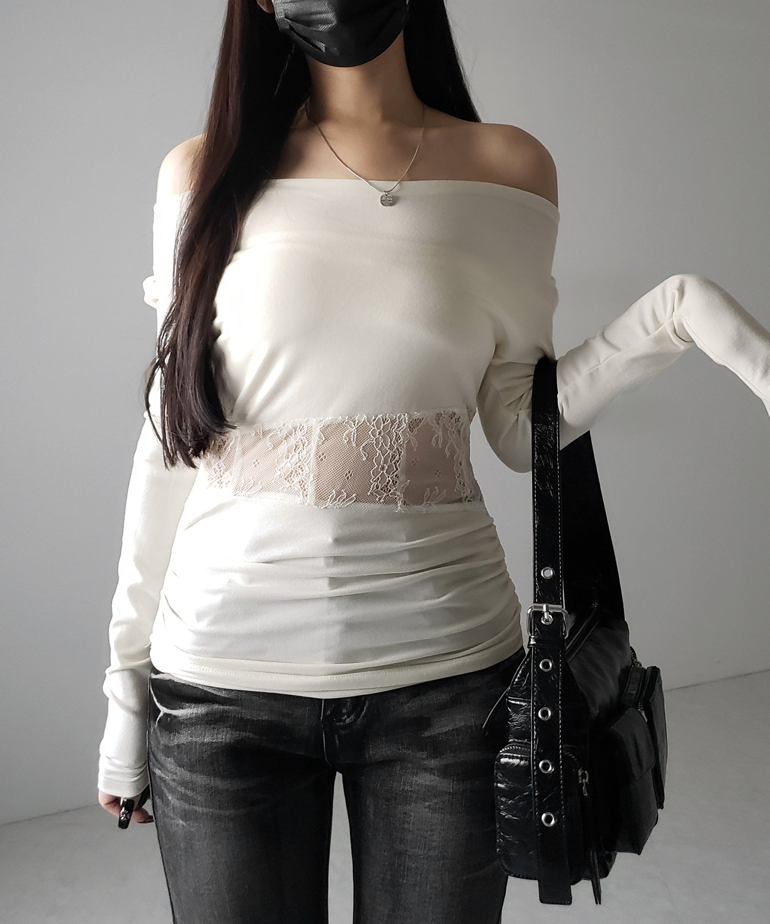 【 2color 】ウエストレースカットアウトオフショルトップス / waist lace cutout offshoulder tops