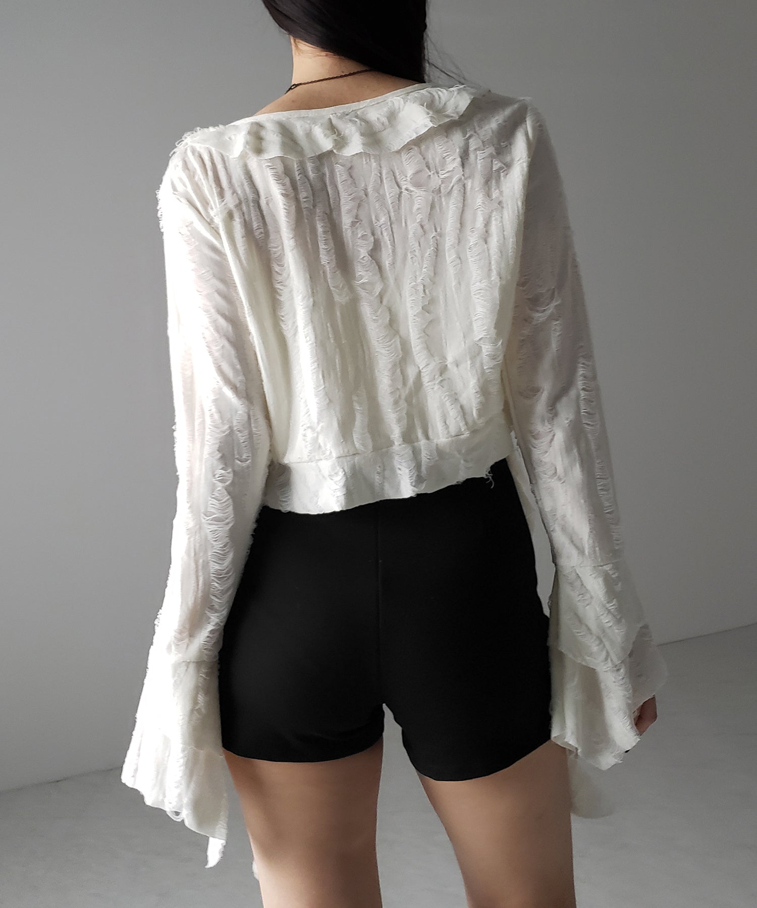 【 2color 】ダメージフリルショートリボンカーディガン / damage frill short ribbon cardigan