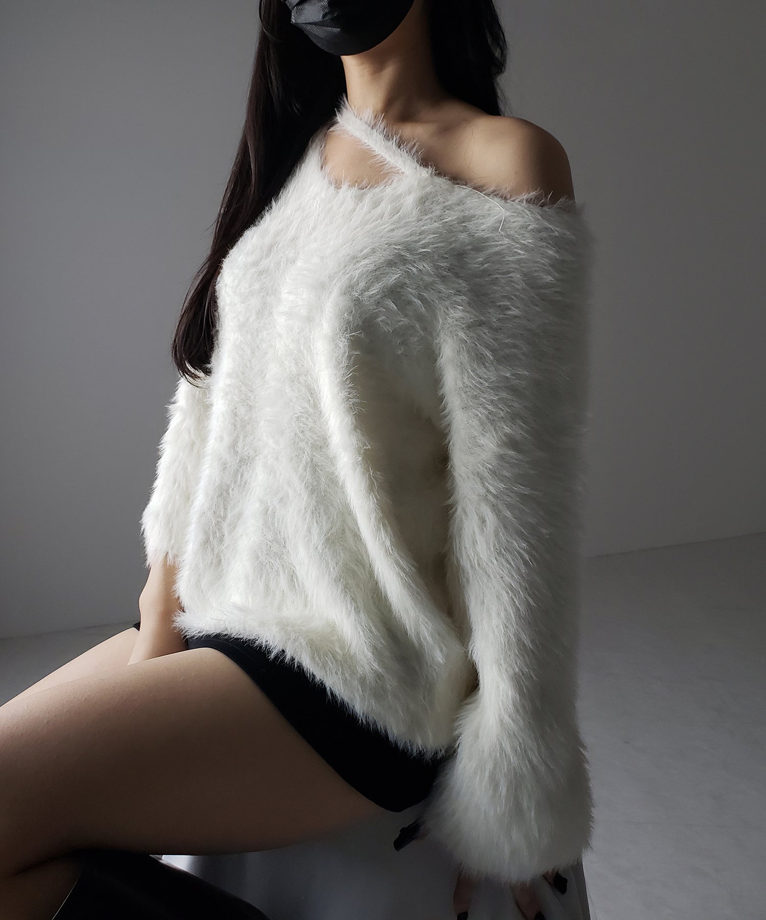 ナナメストラップカットアウトシャギーニット / naname strap cutout shaggy knit