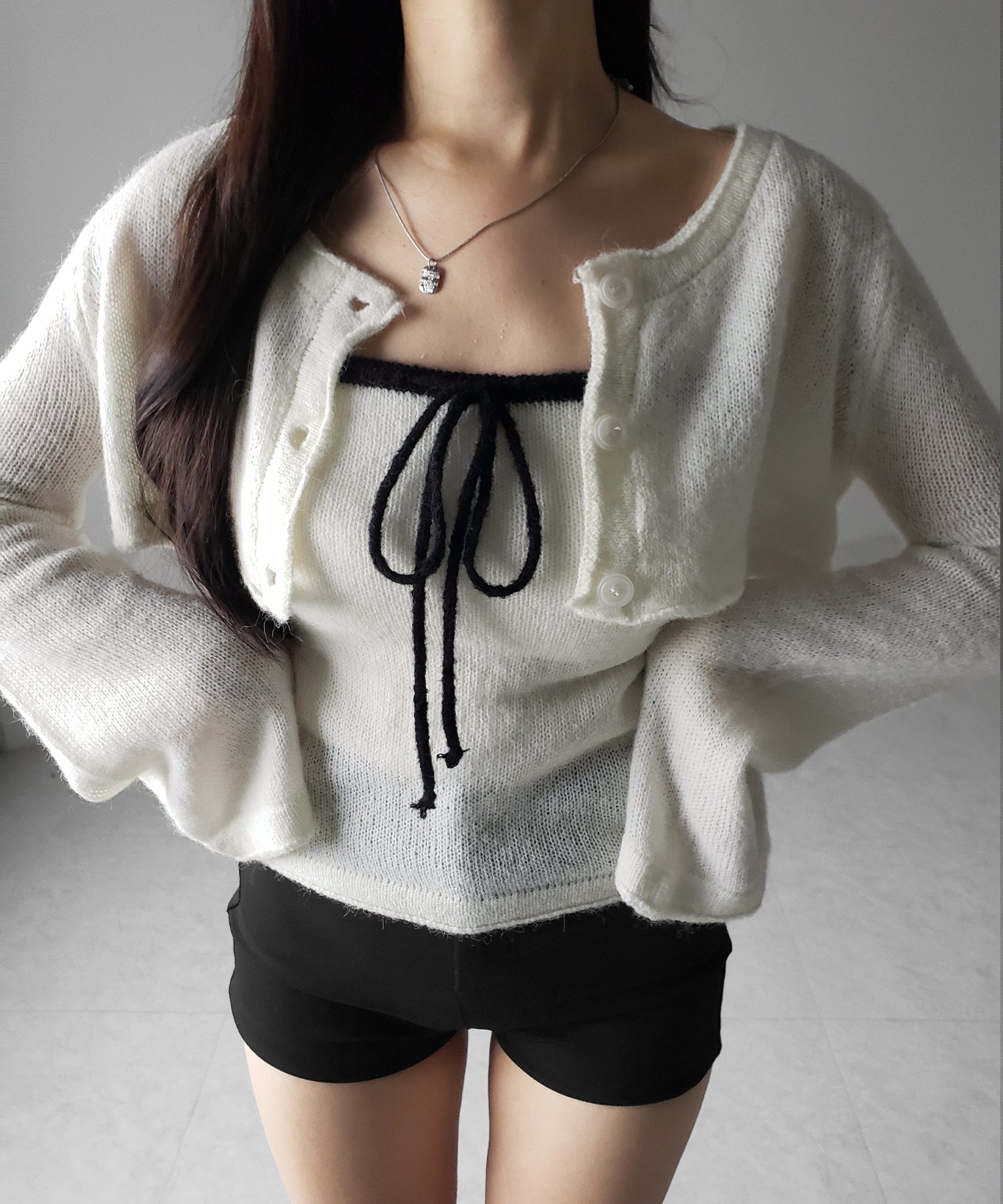 【 2点セット 】フロントリボンニットベアトップ + 長袖ショートカーディガン SET / front ribbon knit bare top + long sleeve short cardigan set