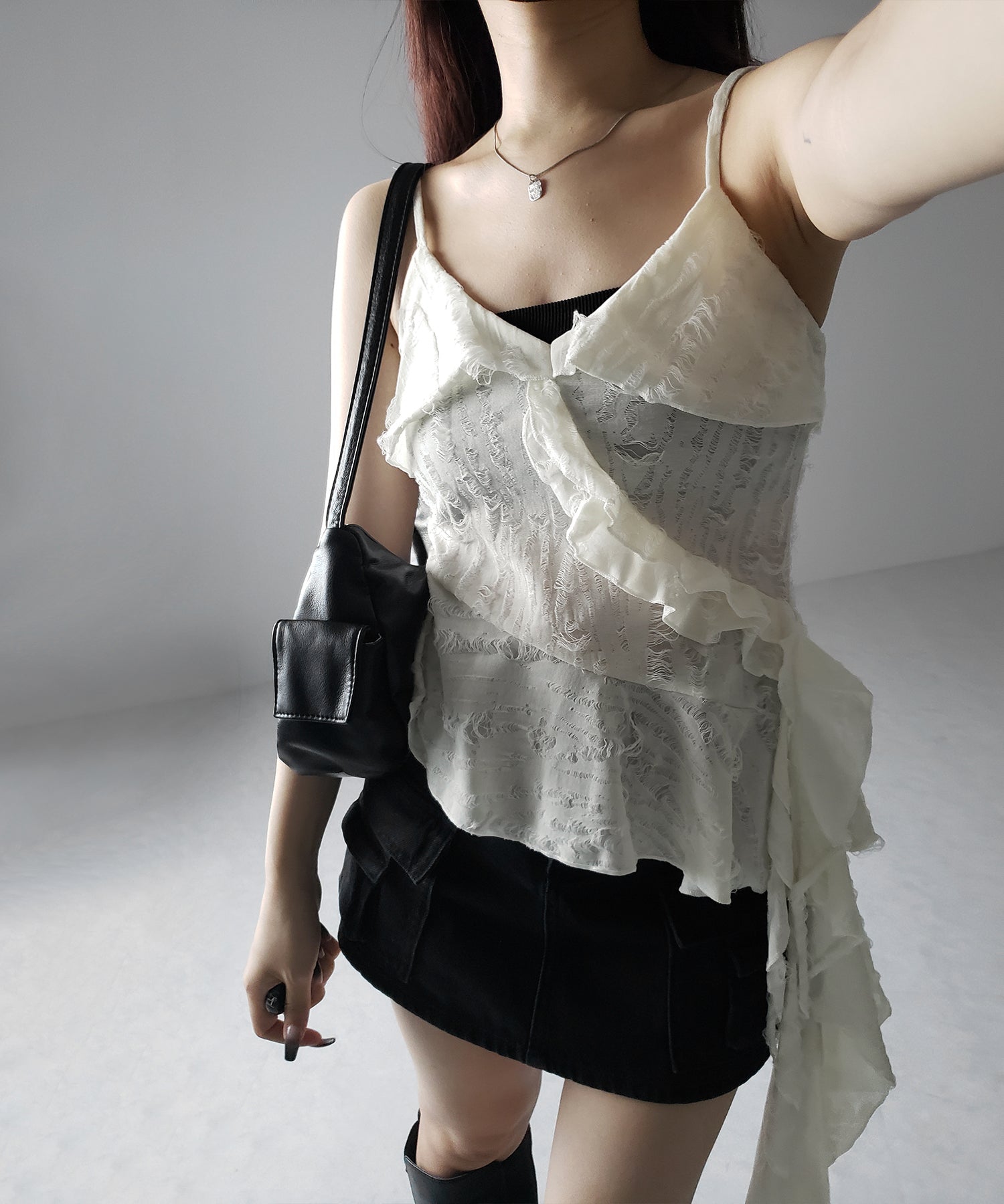 アシンメトリーダメージフリルキャミソール / asymmetry damage frill camisole
