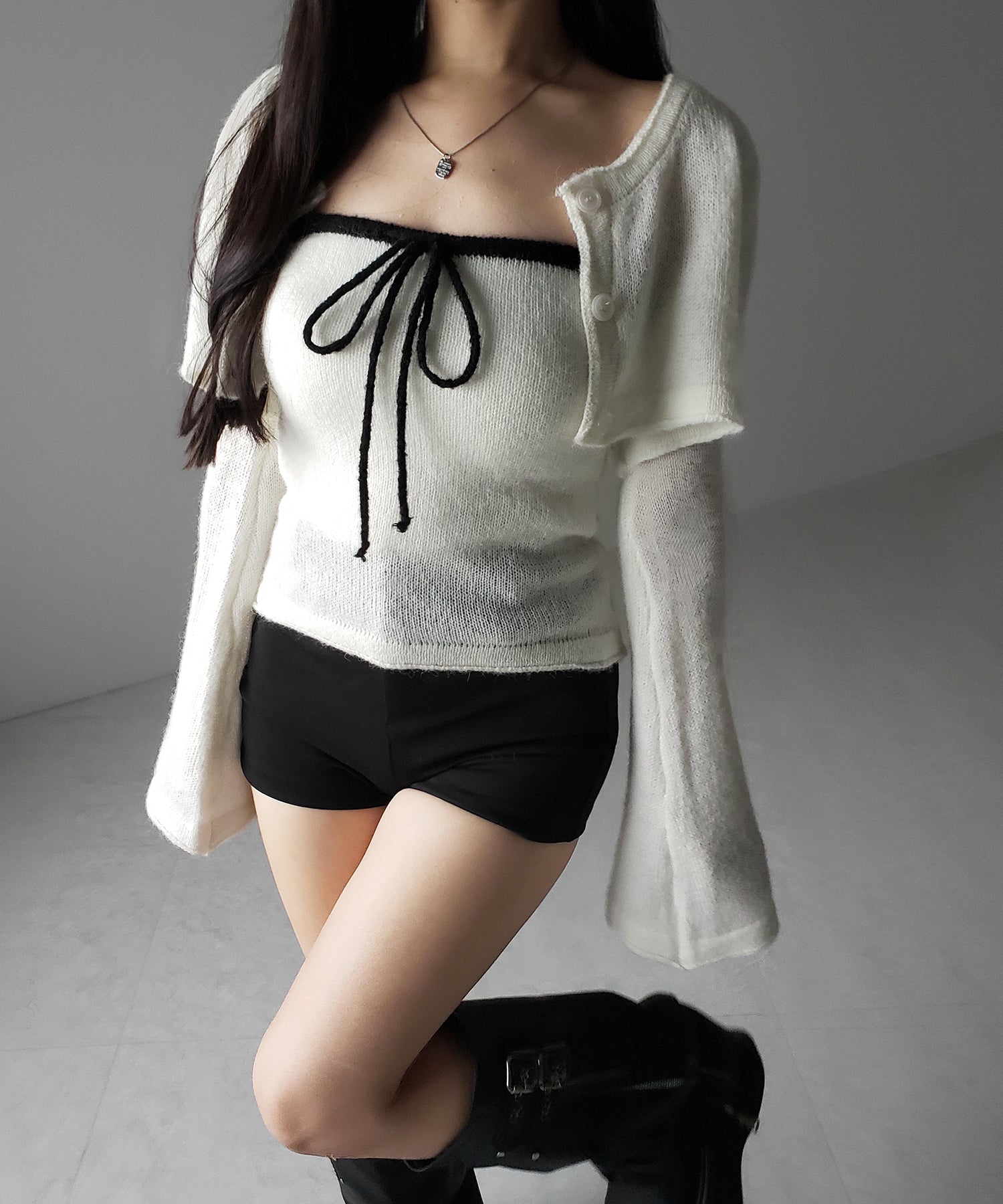 【 2点セット 】フロントリボンニットベアトップ + 長袖ショートカーディガン SET / front ribbon knit bare top + long sleeve short cardigan set