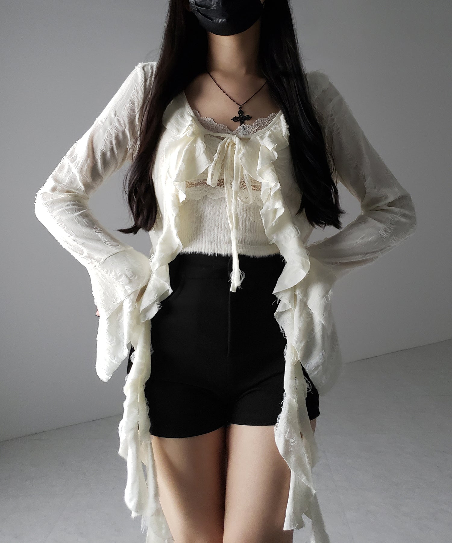 【 2color 】ダメージフリルショートリボンカーディガン / damage frill short ribbon cardigan