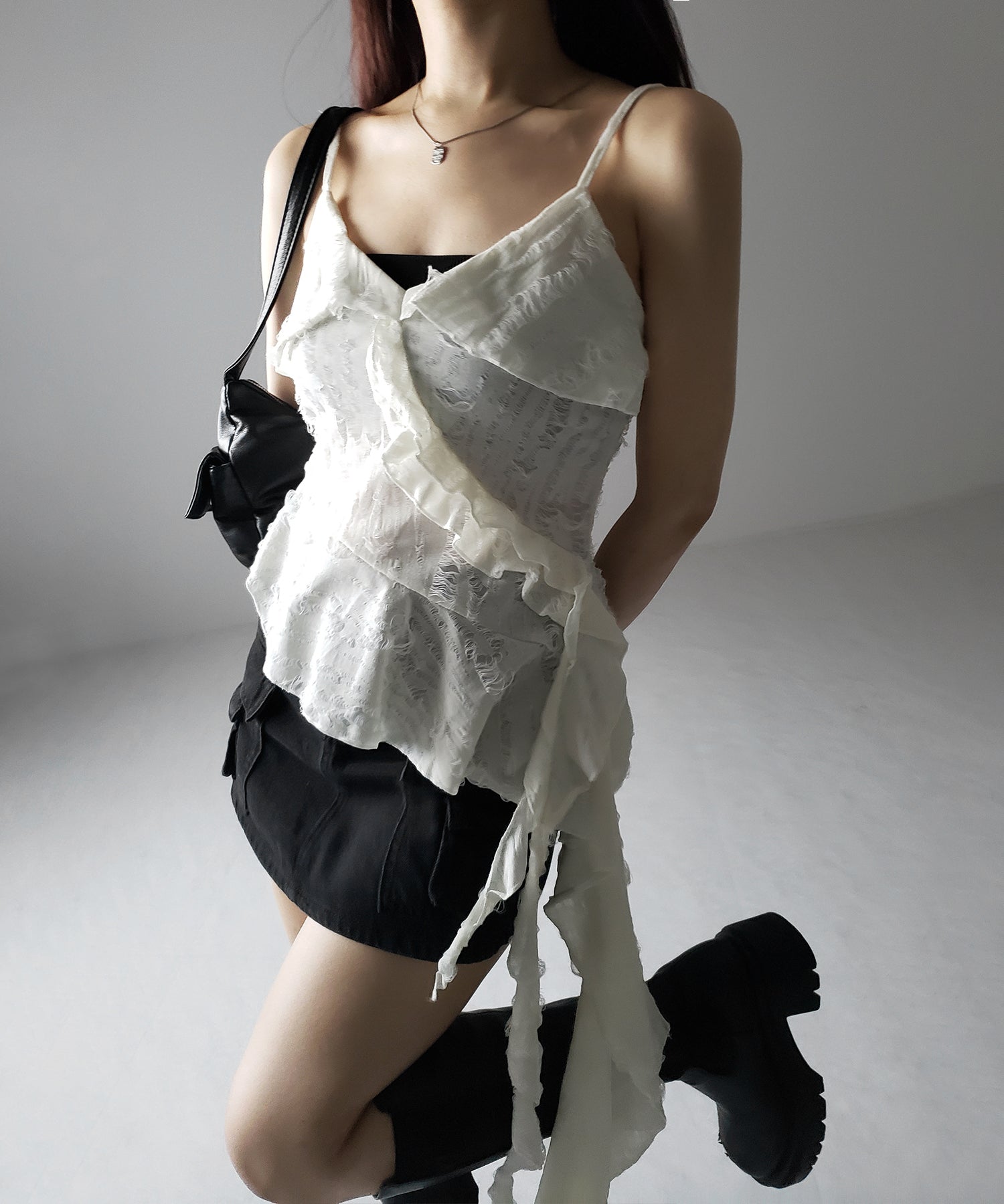 アシンメトリーダメージフリルキャミソール / asymmetry damage frill camisole