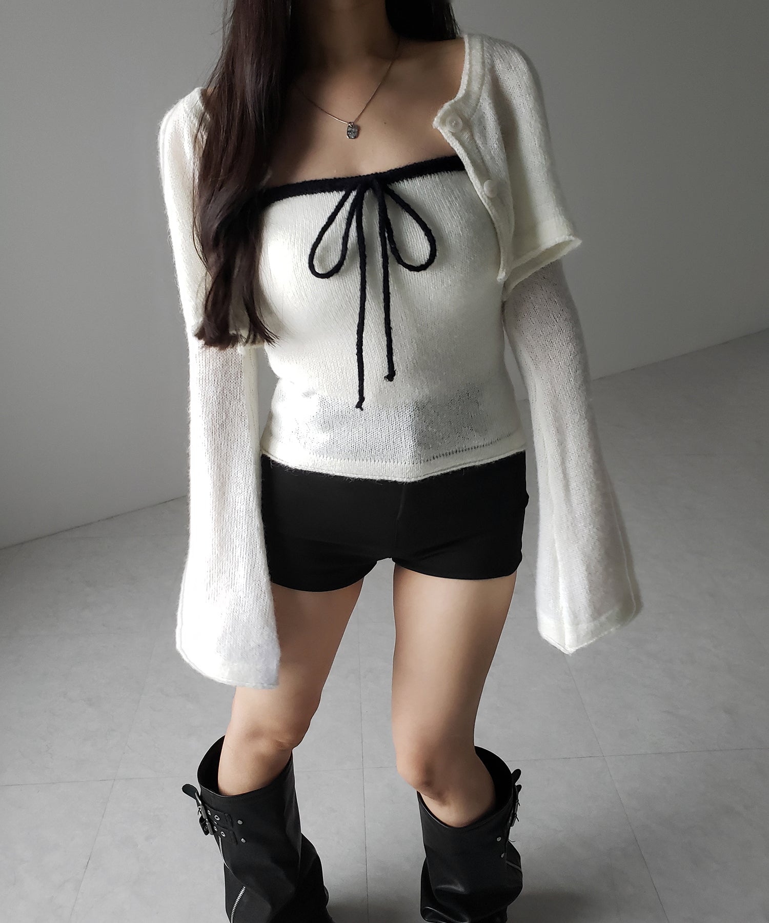 【 2点セット 】フロントリボンニットベアトップ + 長袖ショートカーディガン SET / front ribbon knit bare top + long sleeve short cardigan set