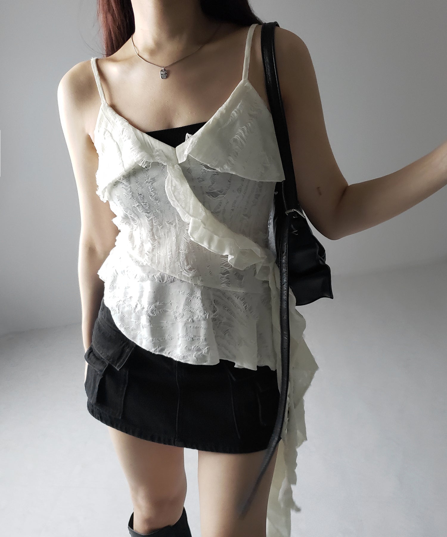 アシンメトリーダメージフリルキャミソール / asymmetry damage frill camisole