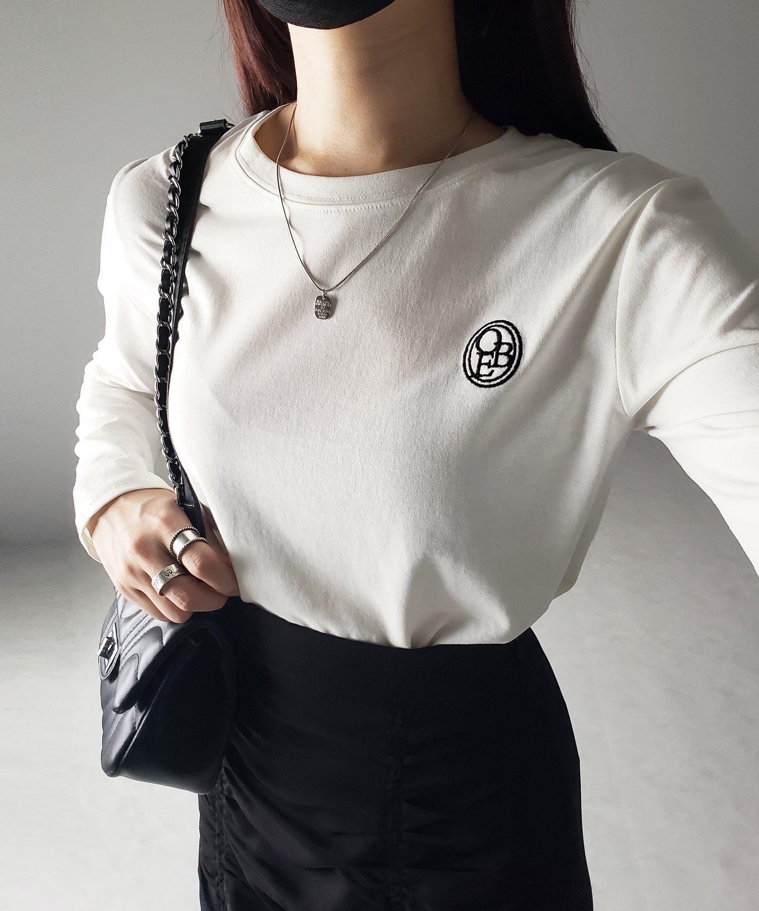 OBE刺繍 ミニロゴ長袖Tシャツ【 韓国製 】