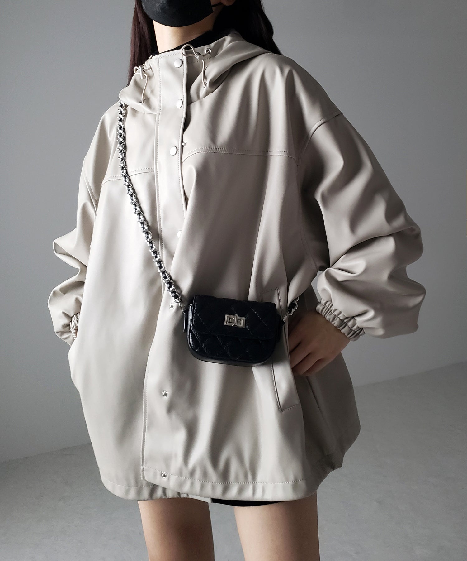 【 裾が絞れる2WAY / 3color 】フェイクレザービッグシルエットマウンテンパーカー