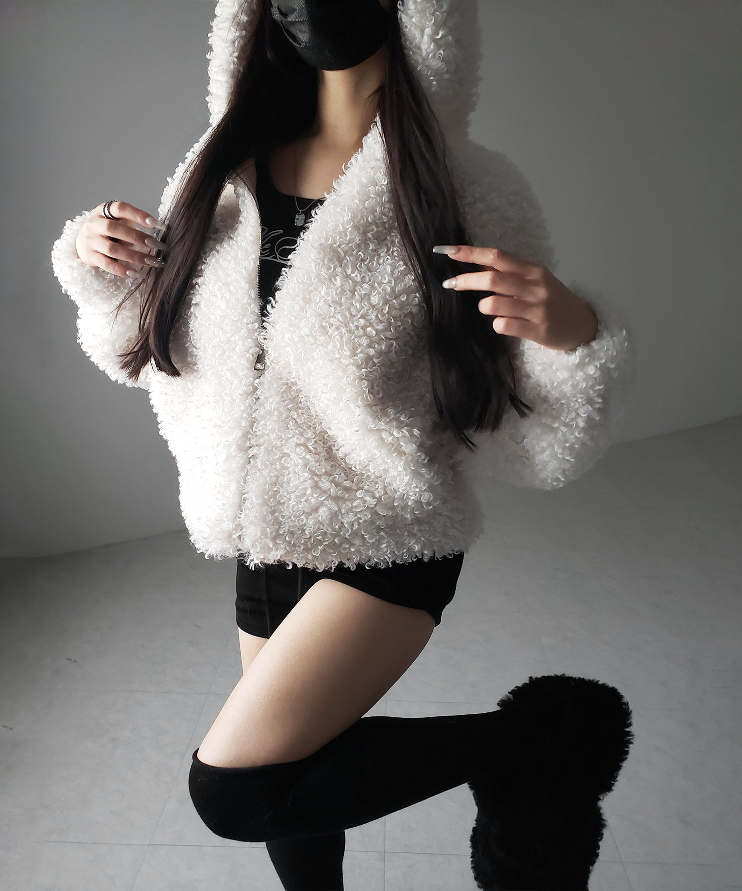 テディボアジップアップフーディクロップドコート / teddy boa zipup hoodie cropped cat